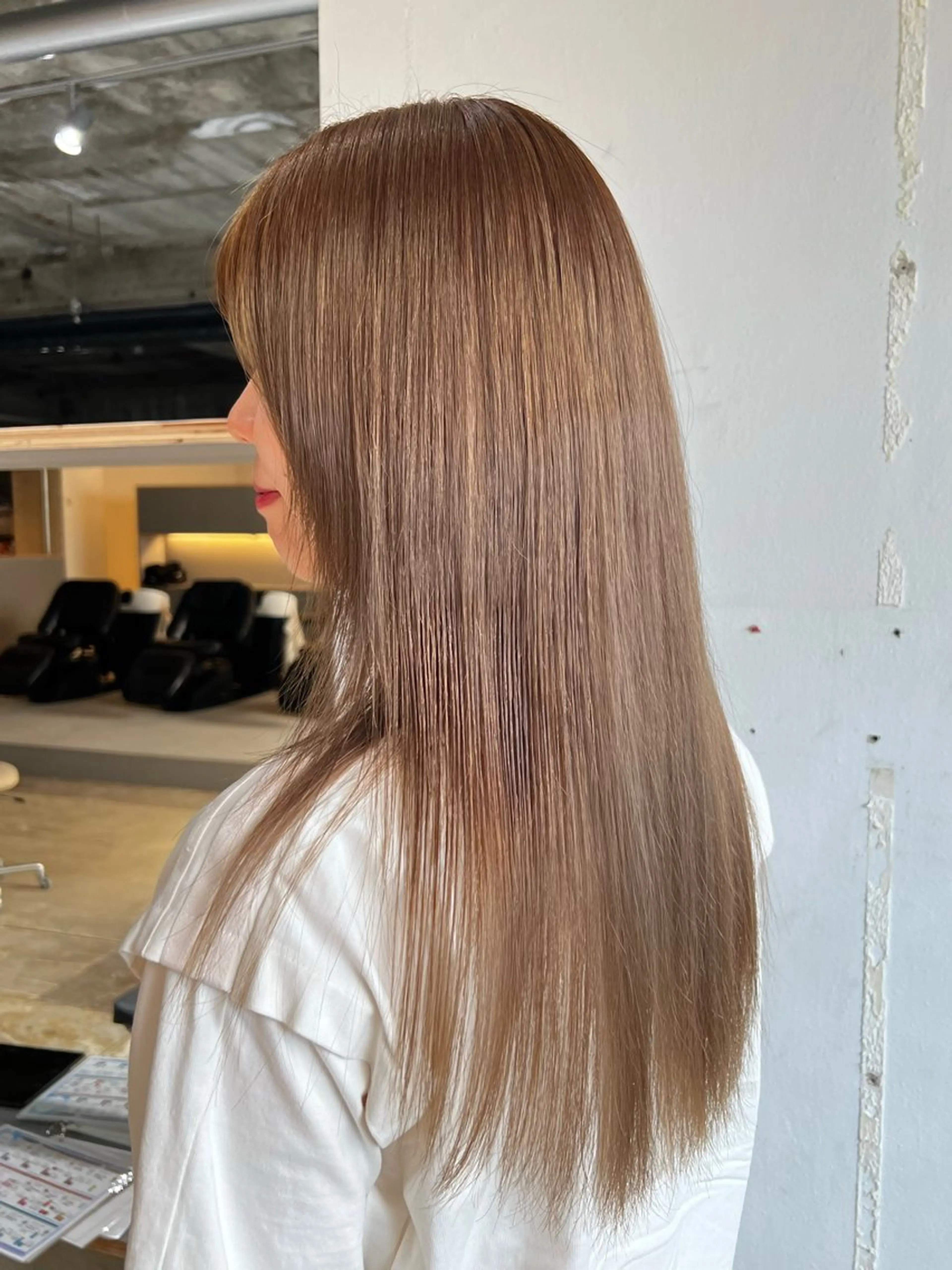 ロング 酸性ストレート 夏見 柚羽のヘアスタイル