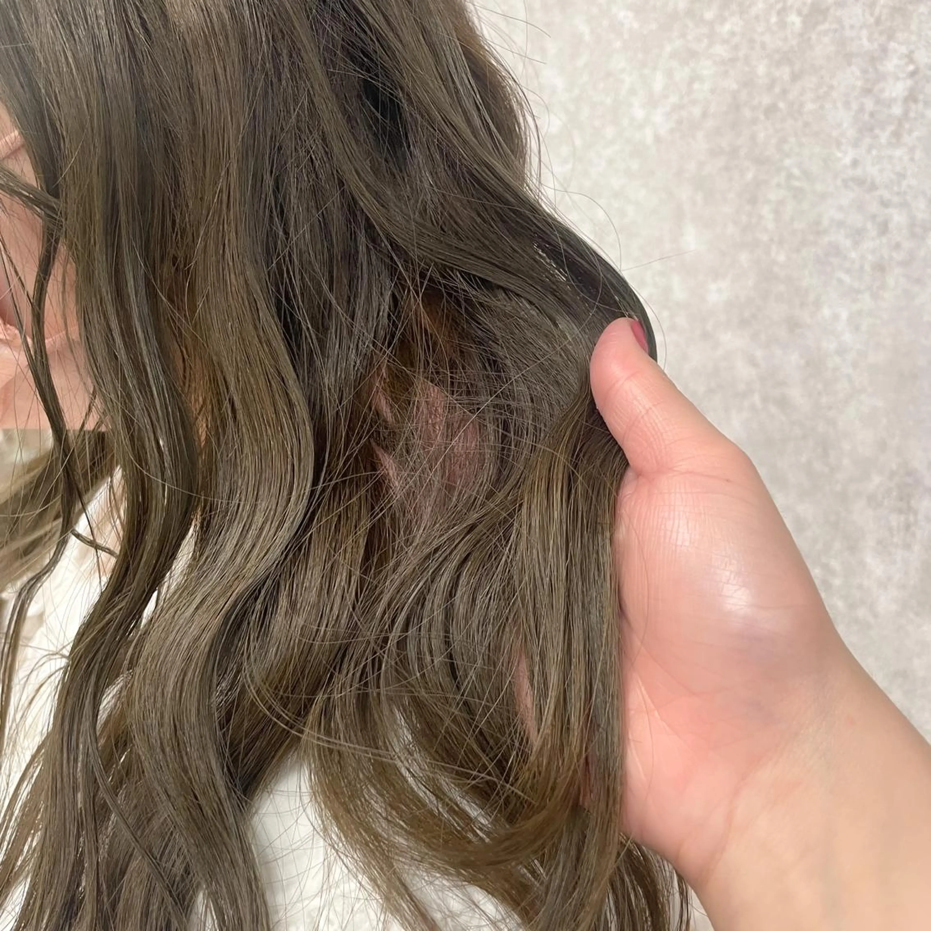 ロング カラー ベージュカラー ダブルカラー オリーブベージュ カット ヘアカラー 高橋 みく/ minim 暖色のヘアスタイル