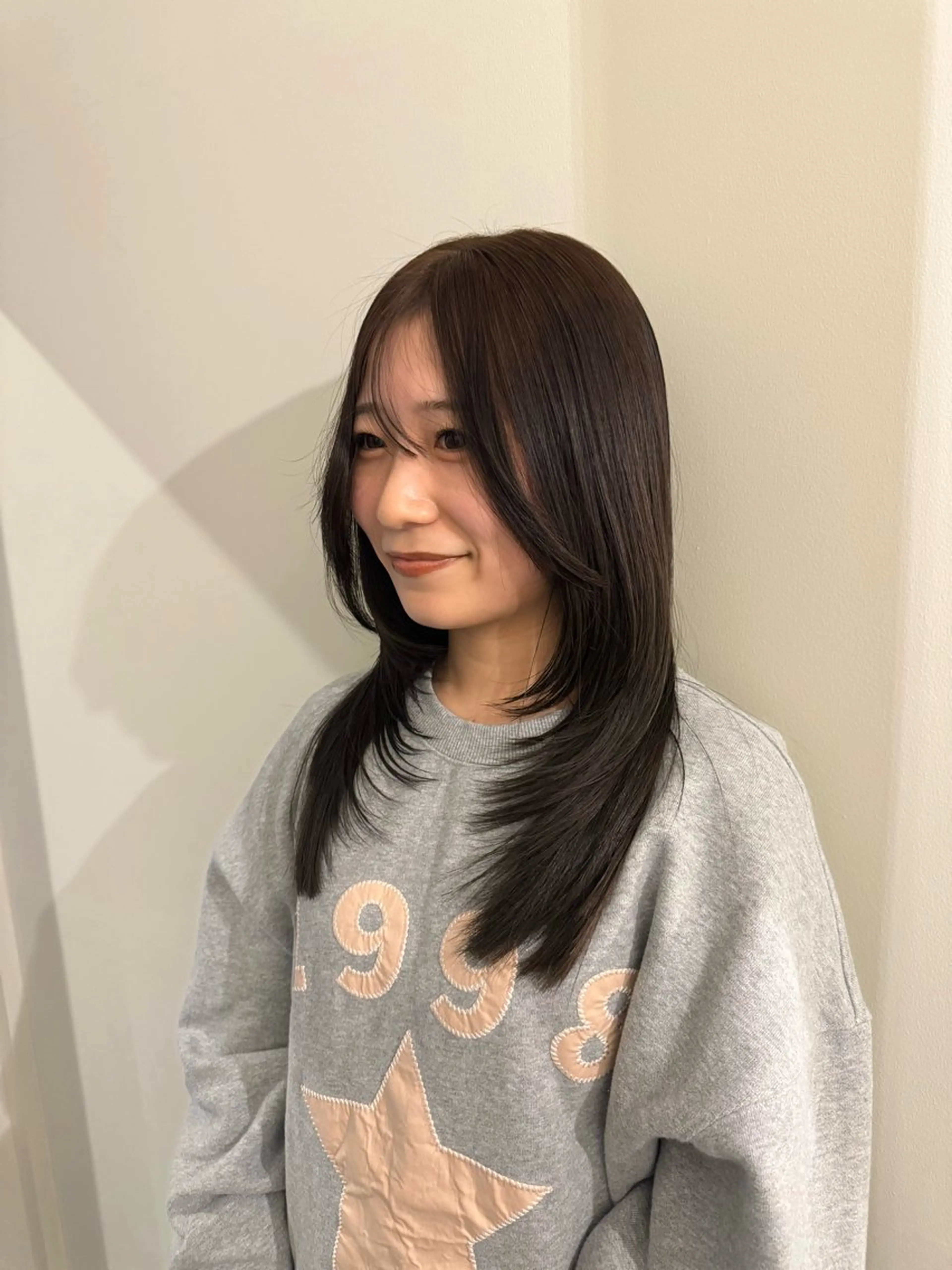 ロング カラー カット 内沼 恵留菜のヘアスタイル