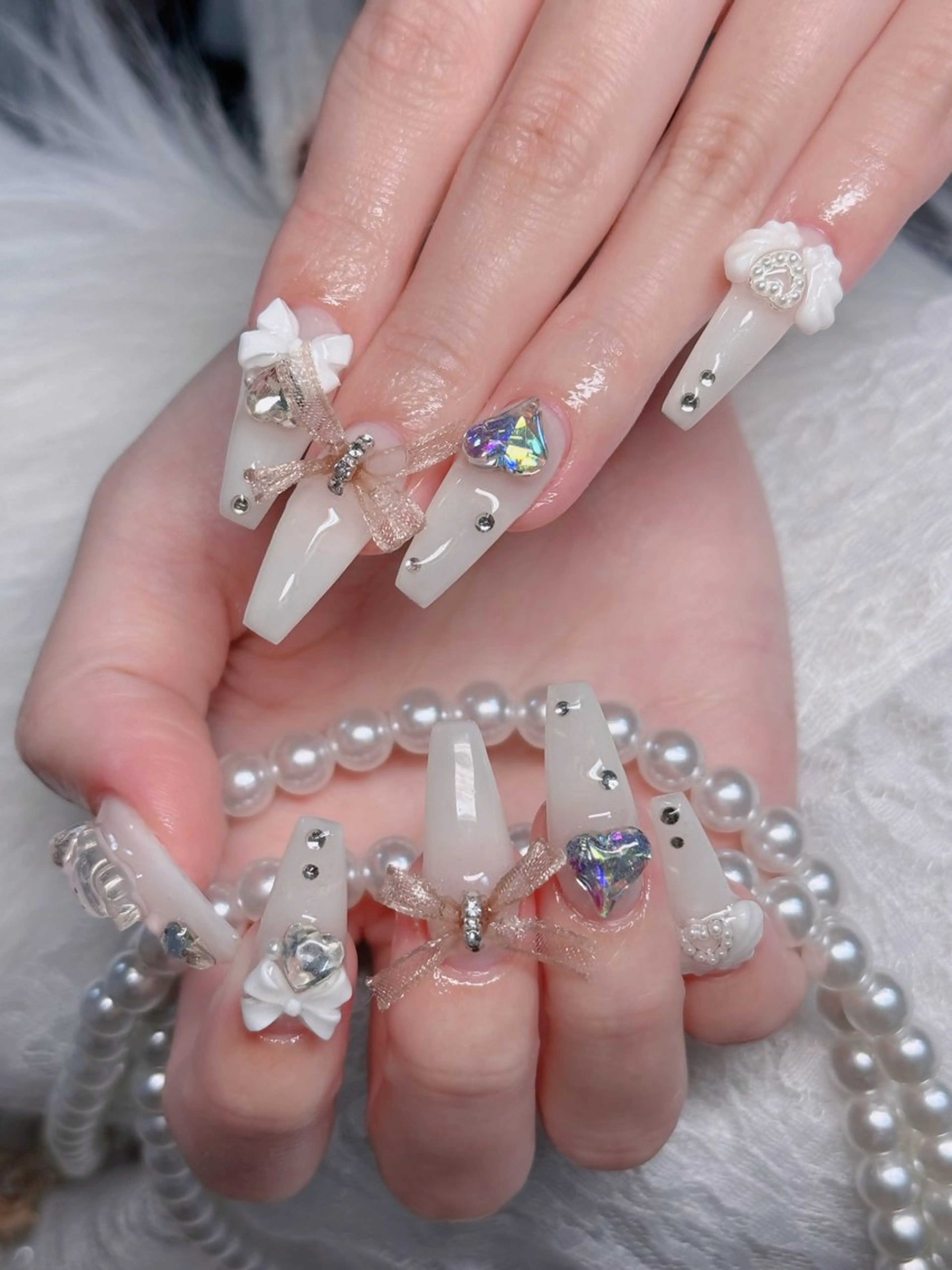 ネイル フレンチネイル ジェルネイル ハロウィン キラキラネイル 韓国ネイル H.baby Nail Salonのネイルデザイン