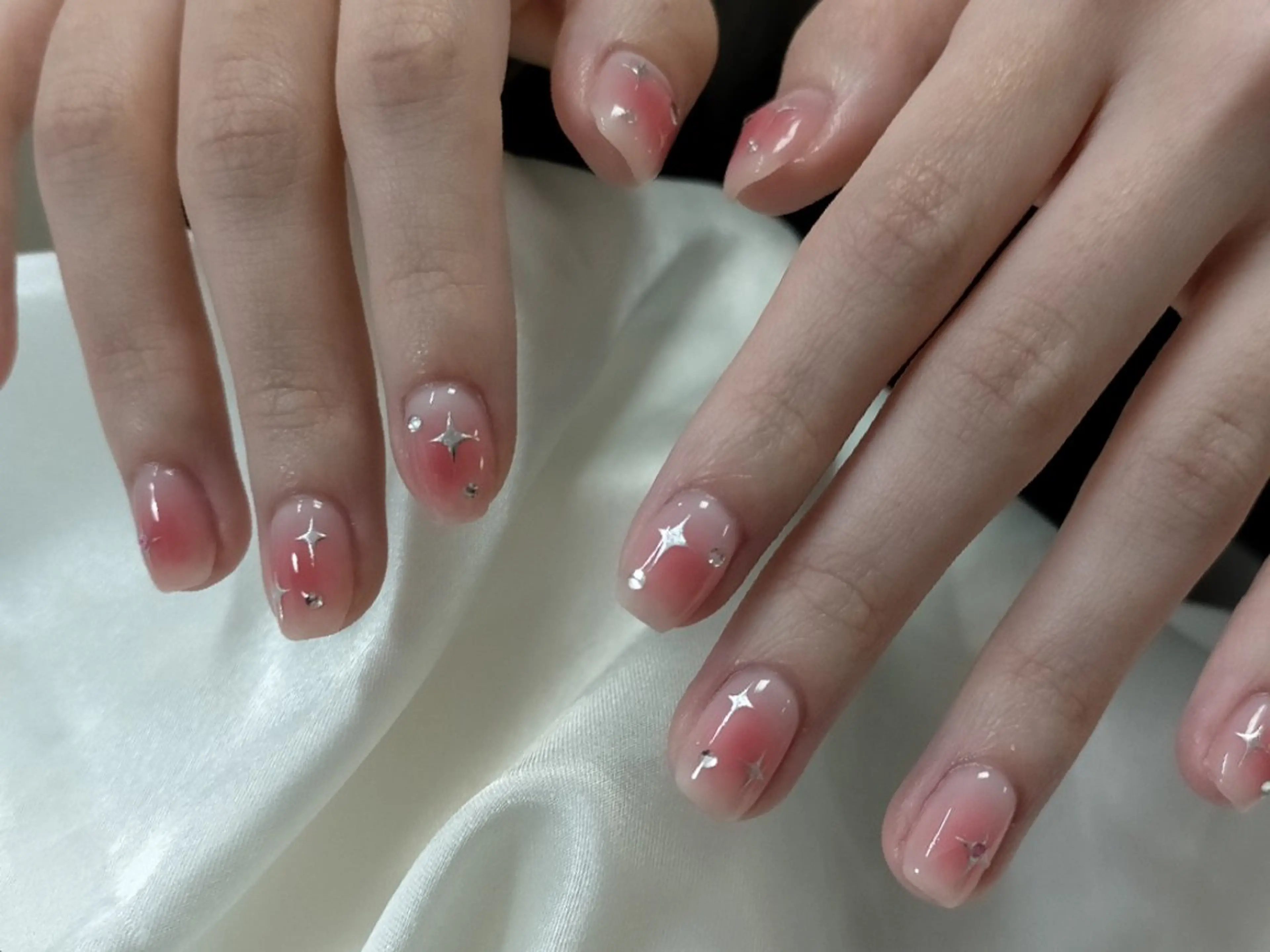 HAND[チークネイル/チーク＆マグネット]の写真