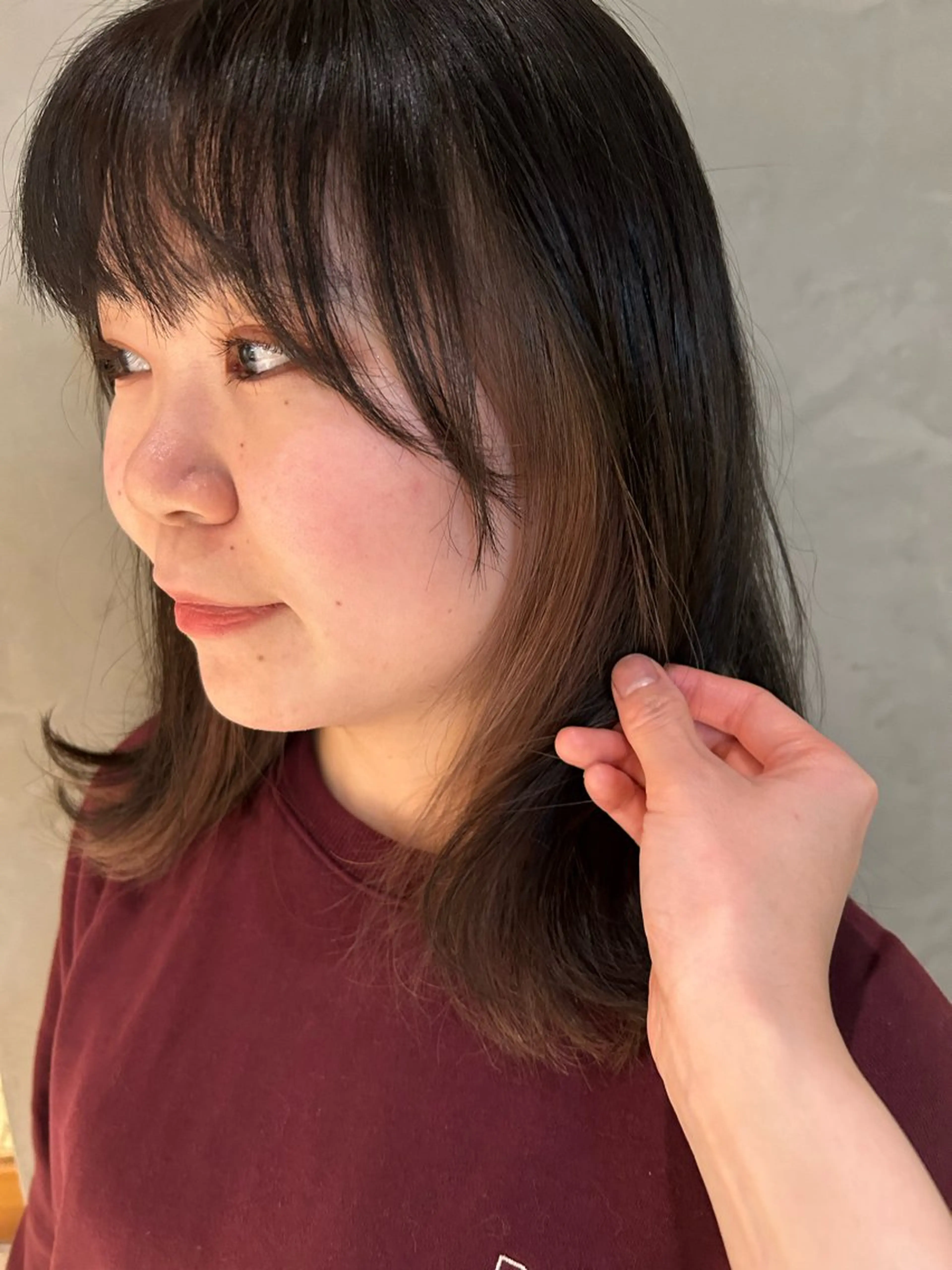 セミロング カラー ベージュカラー Lilly所属・成田 智彩のヘアスタイル