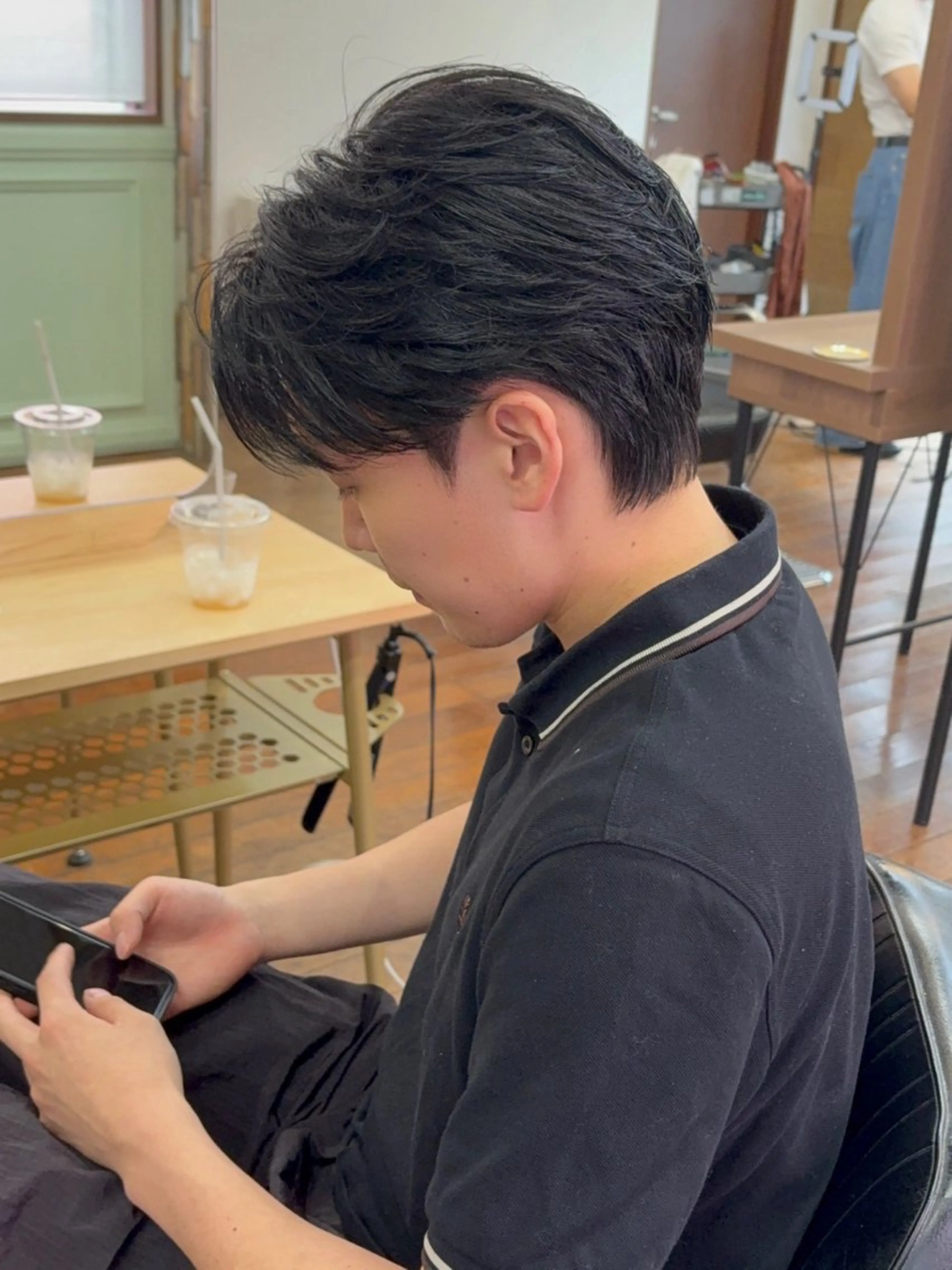 ショート パーマ メンズ フェザーパーマ メンズパーマ カット パーマ flash pack所属・勝木 拓のヘアスタイル