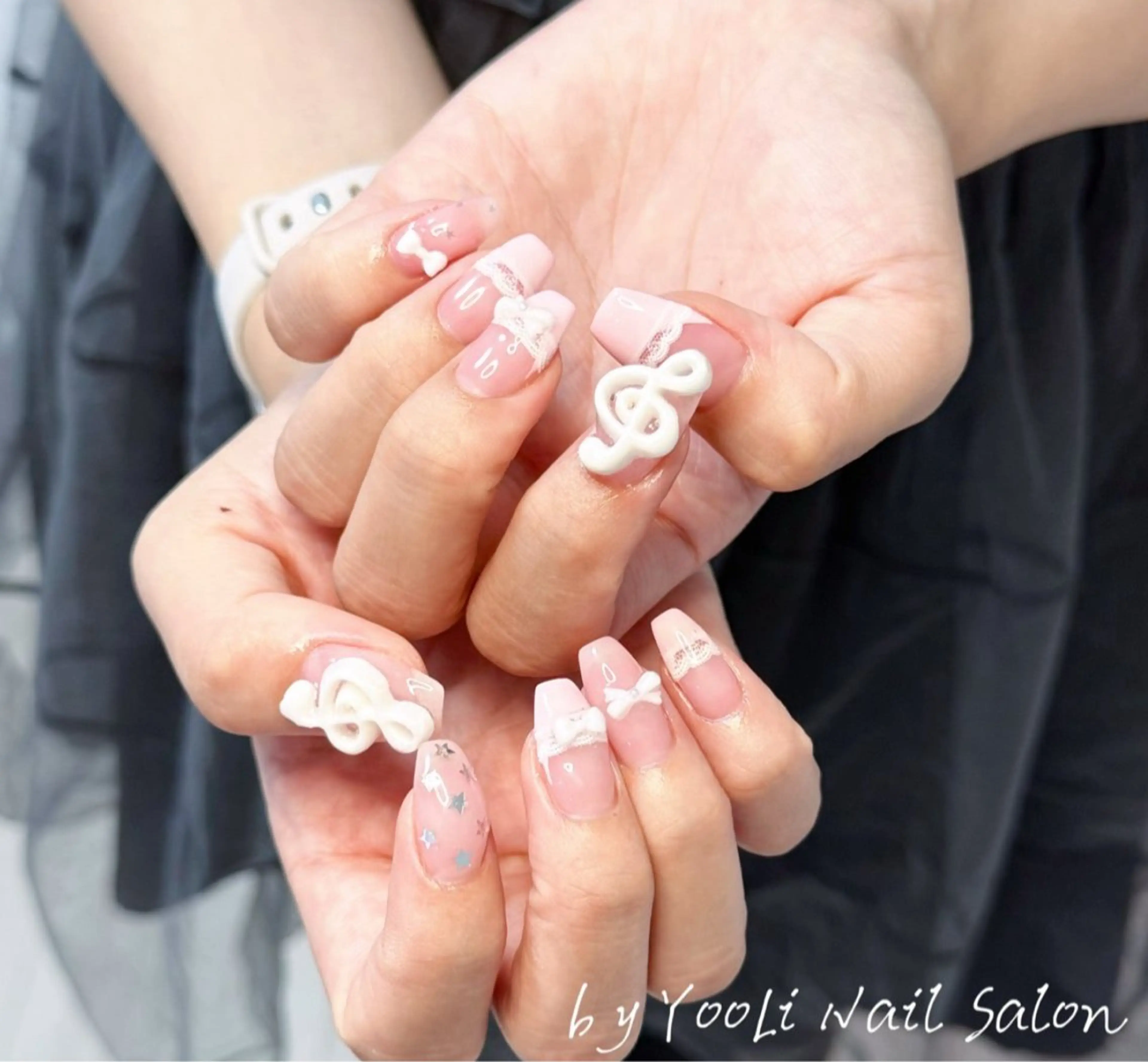 ネイル アートネイル オーロラネイル チークネイル フレンチネイル ガラスフレンチ 🎀🎀YooLi Nail Salonのネイルデザイン