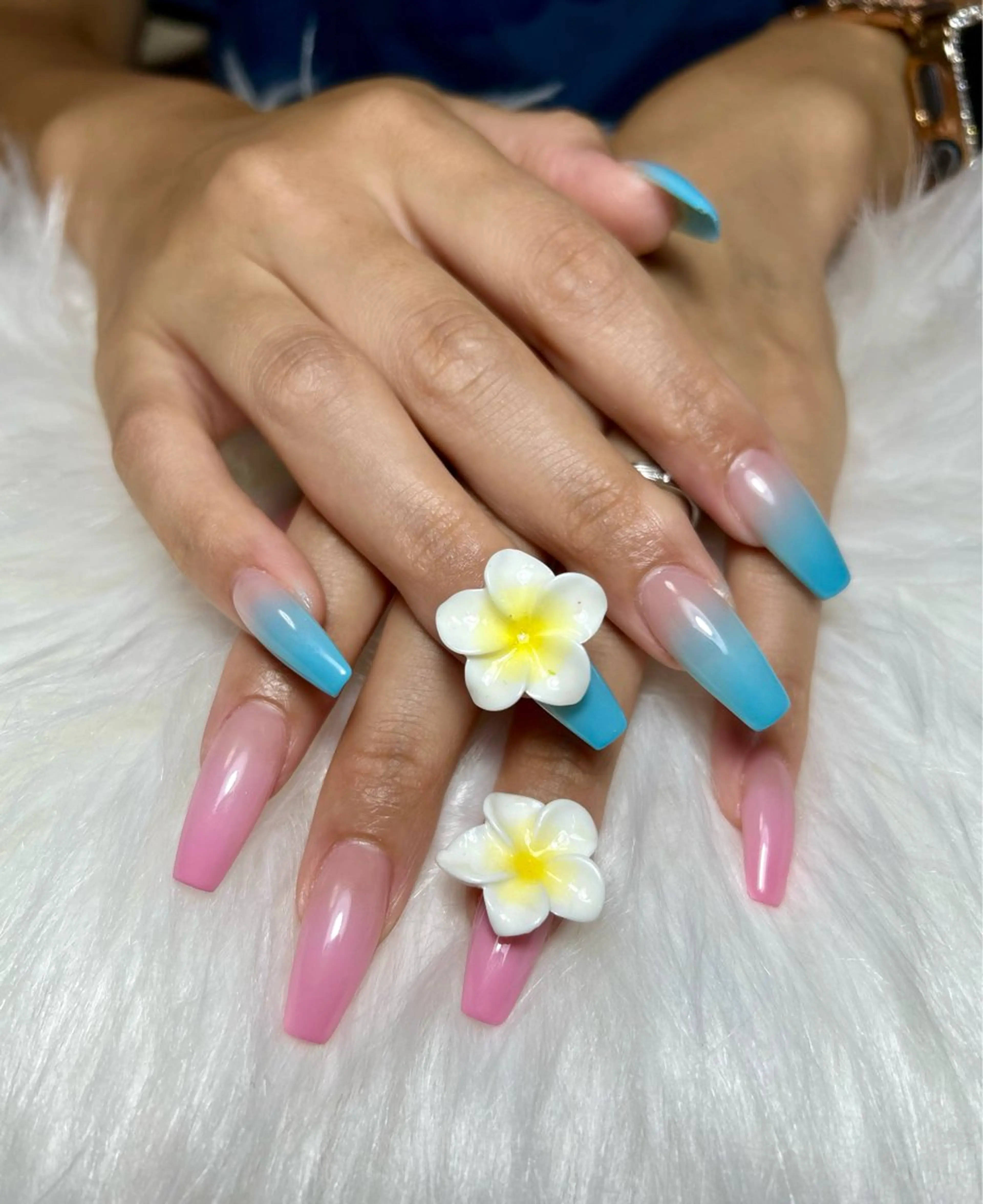 ネイル アートネイル オーロラネイル チークネイル 長さ出し フットネイル Chan nailsのネイルデザイン