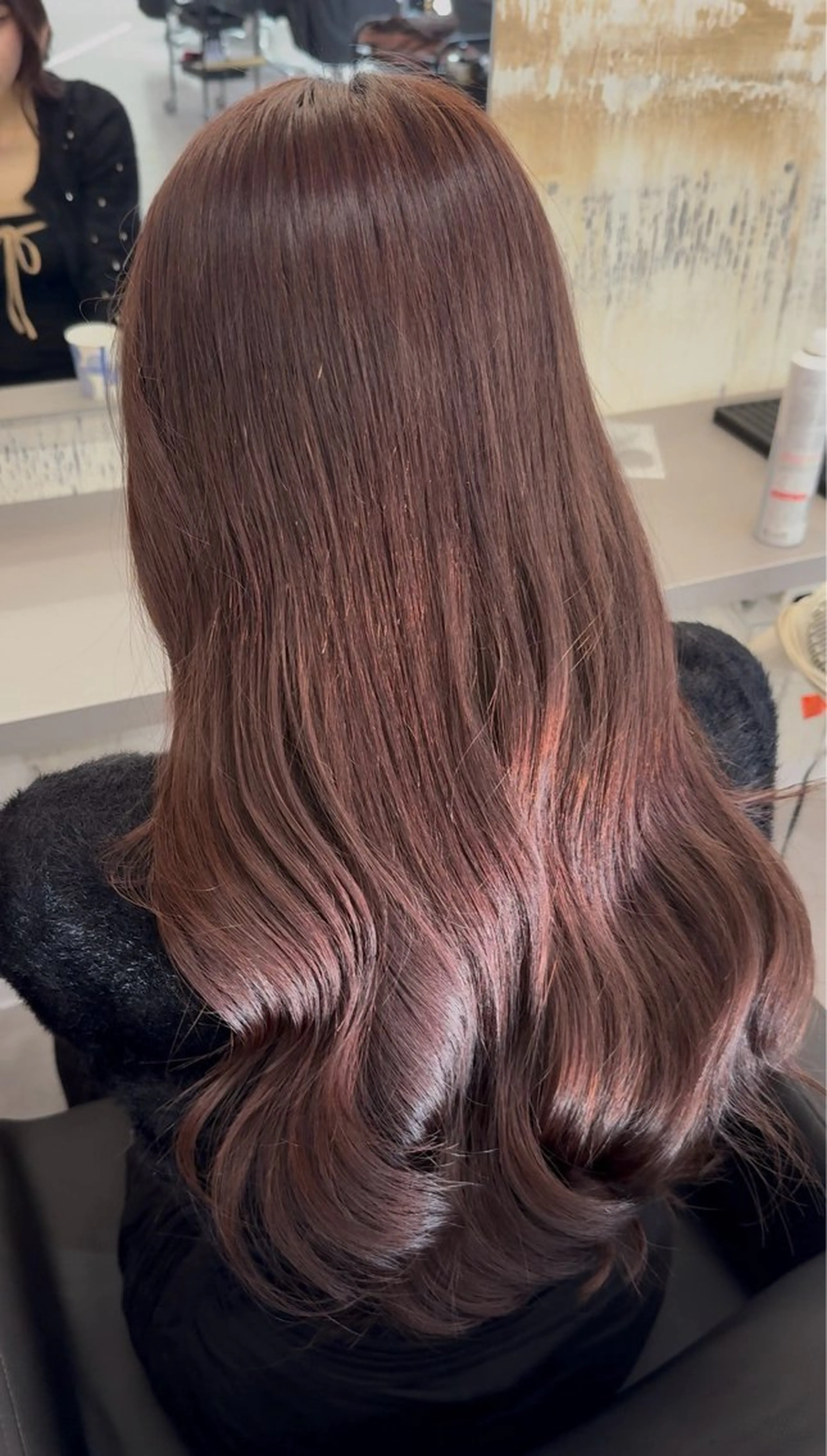 ロング カラー カット ヘアカラー ひろせ ちかなのヘアスタイル