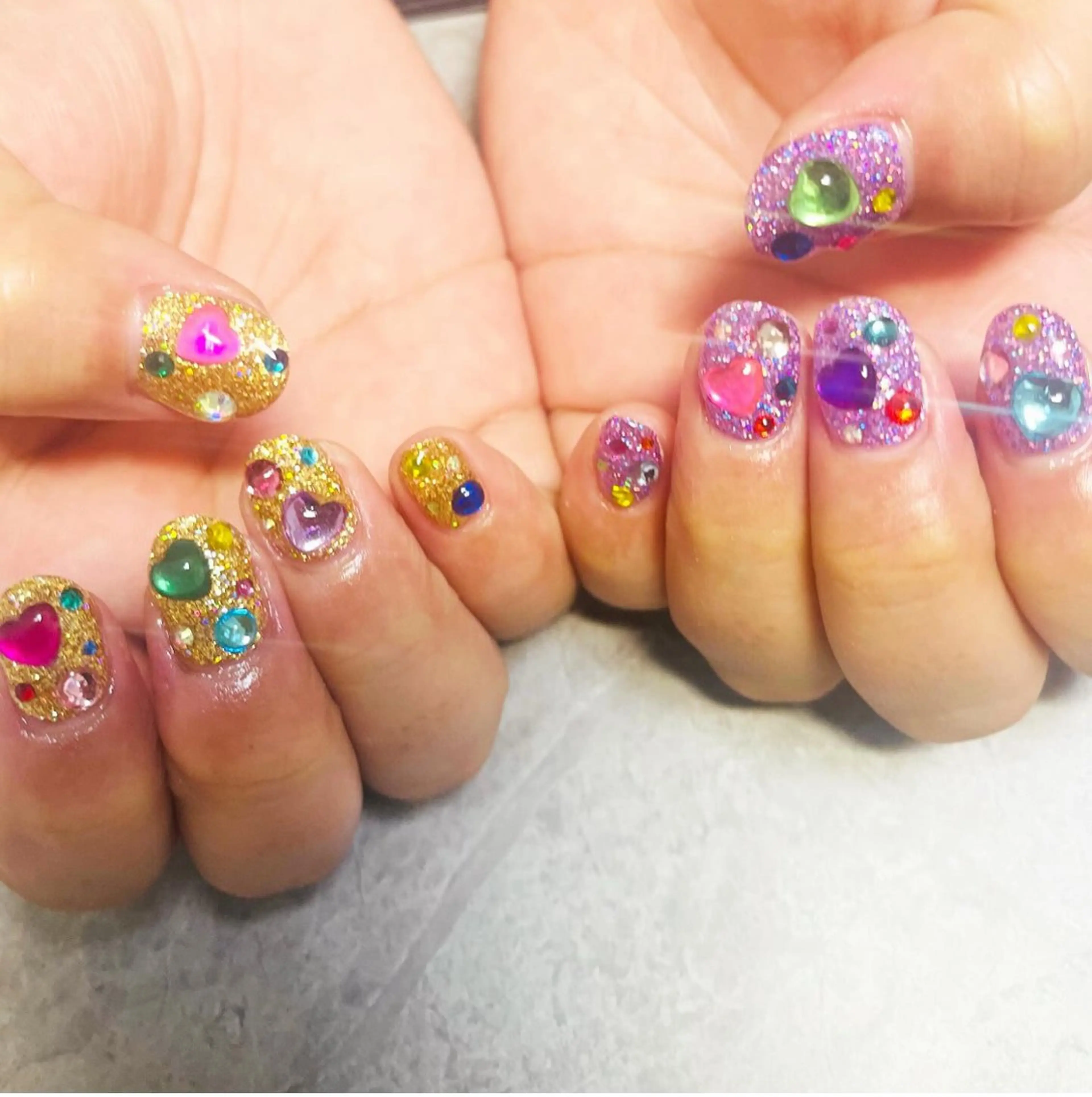 ネイル キラキラネイル 持ち込み Felice所属・ベテランネイル cnc  nailのネイルデザイン