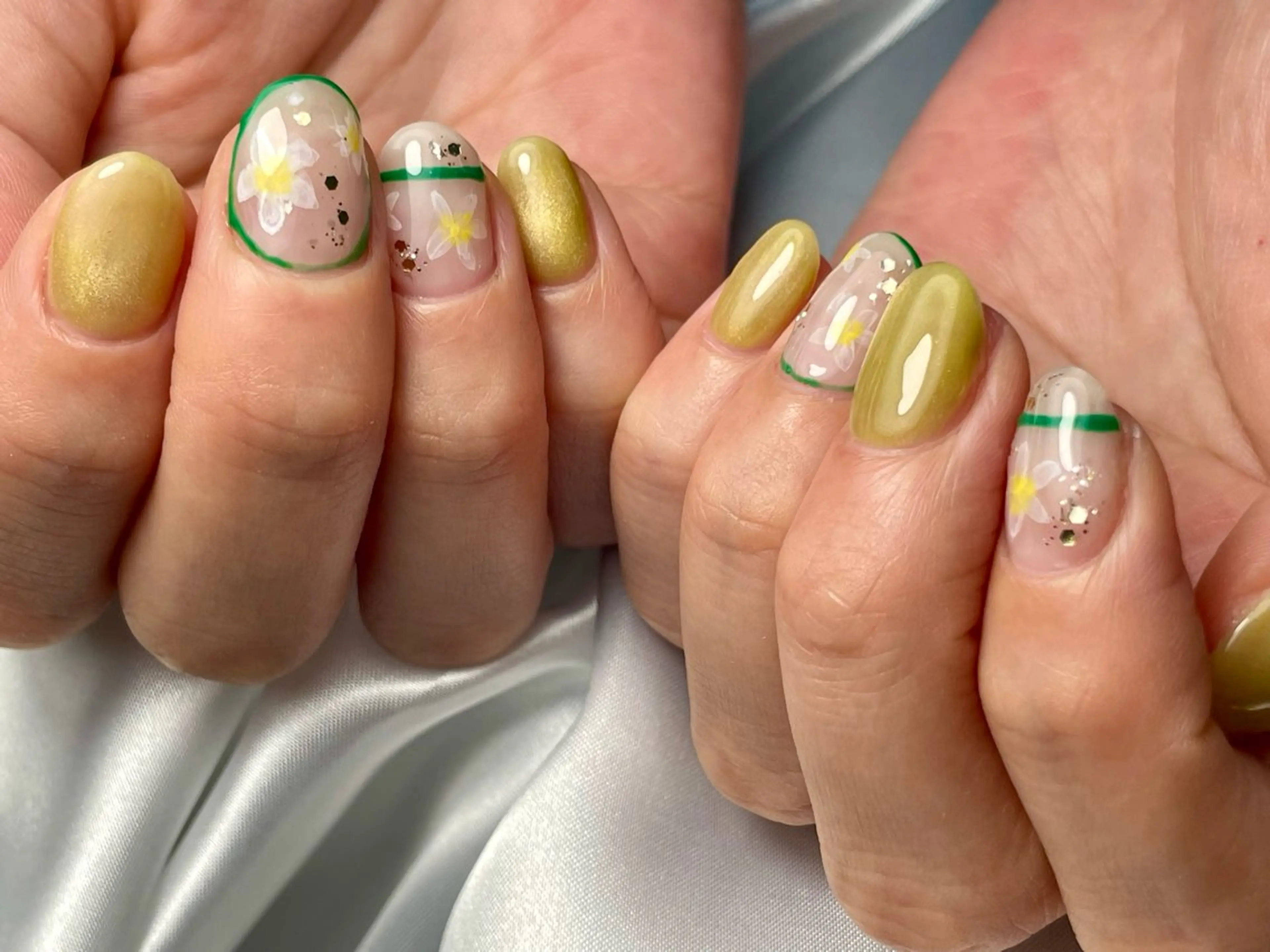 ネイル アートネイル フラワーネイル 持ち込み Chong Sarangのネイルデザイン