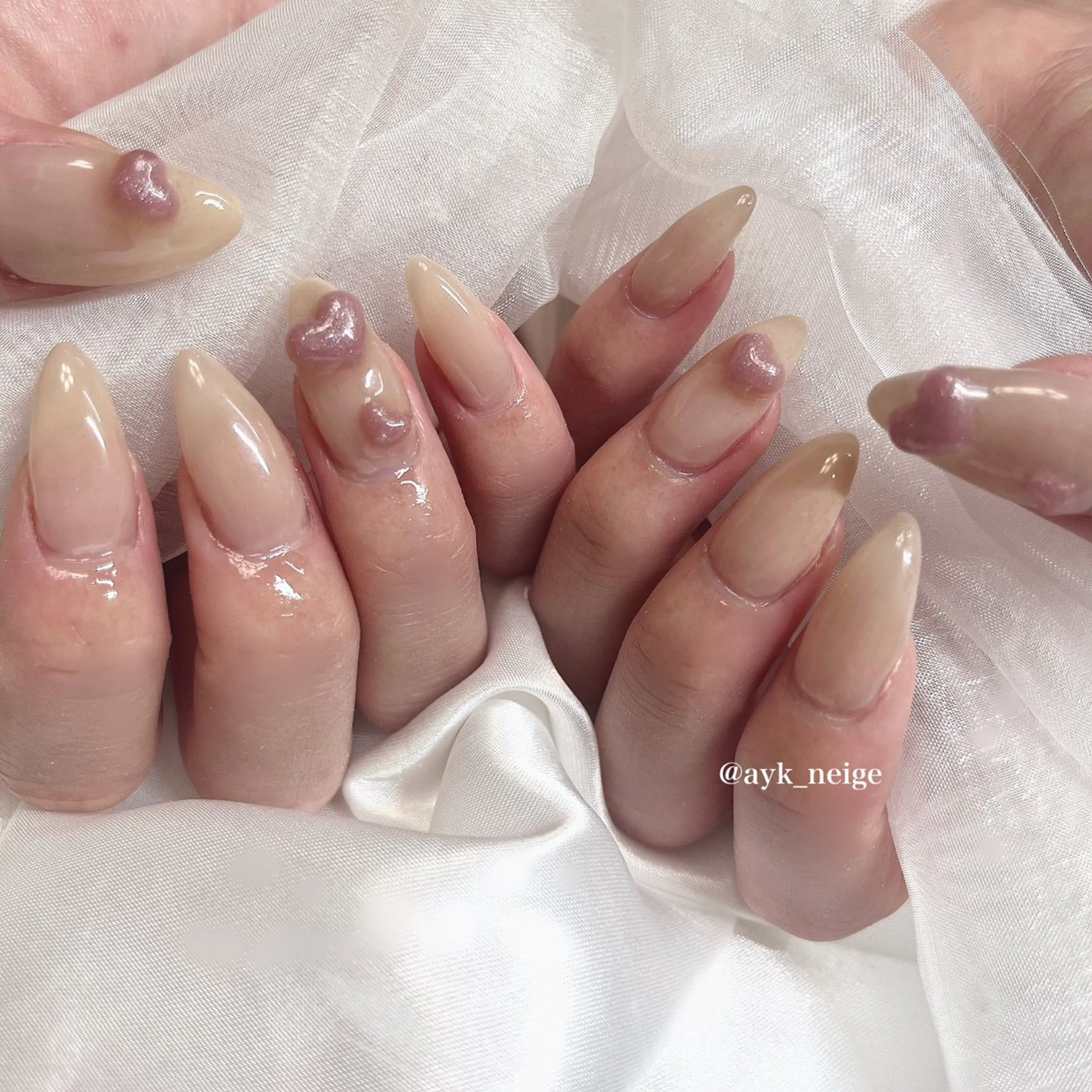 ネイル フットネイル キラキラネイル 韓国ネイル リボン シンプルネイル n'eige nail所属・大谷 綾香のネイルデザイン