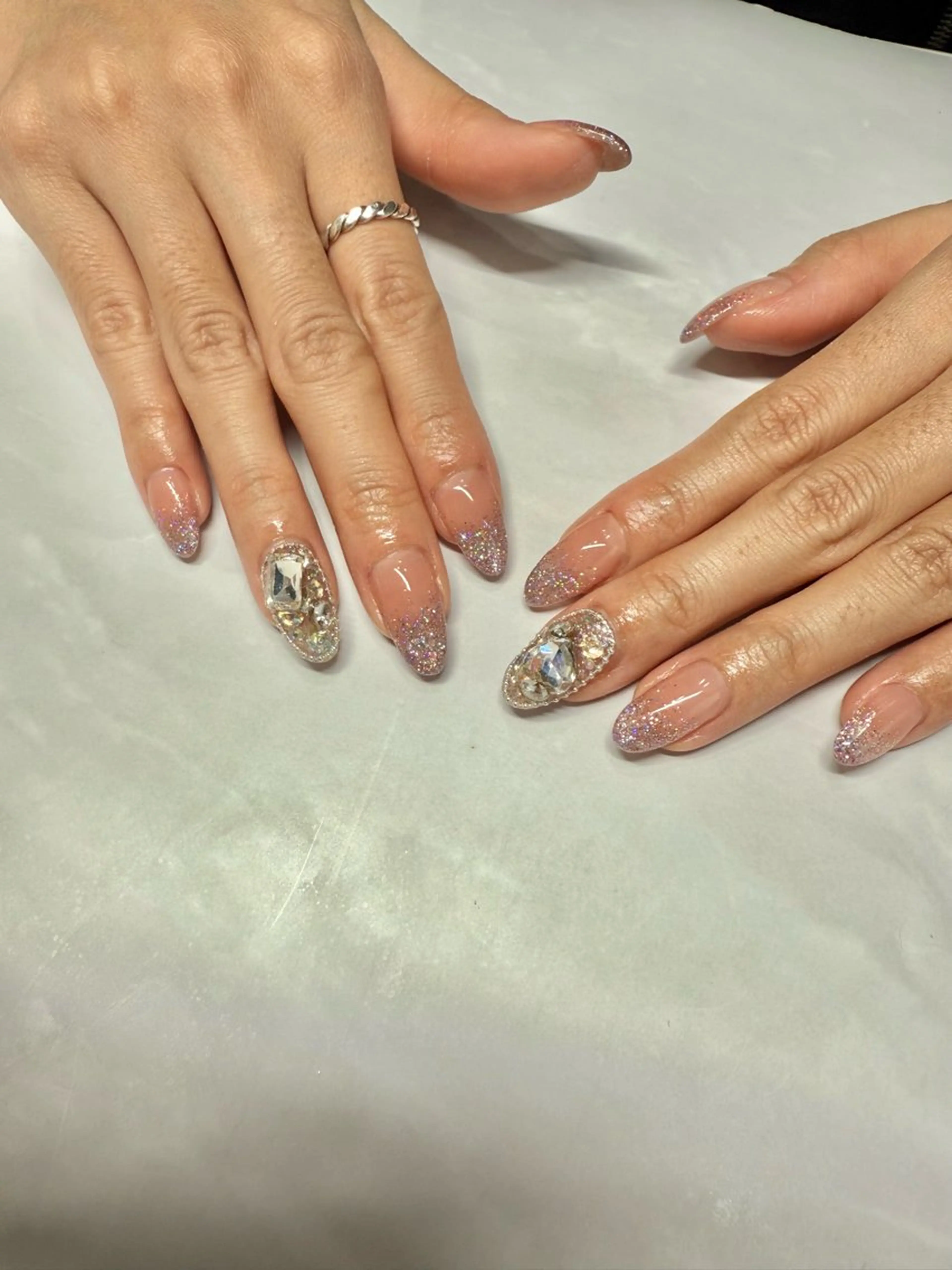 ネイル ハンドネイル 吉永 佑香のネイルデザイン