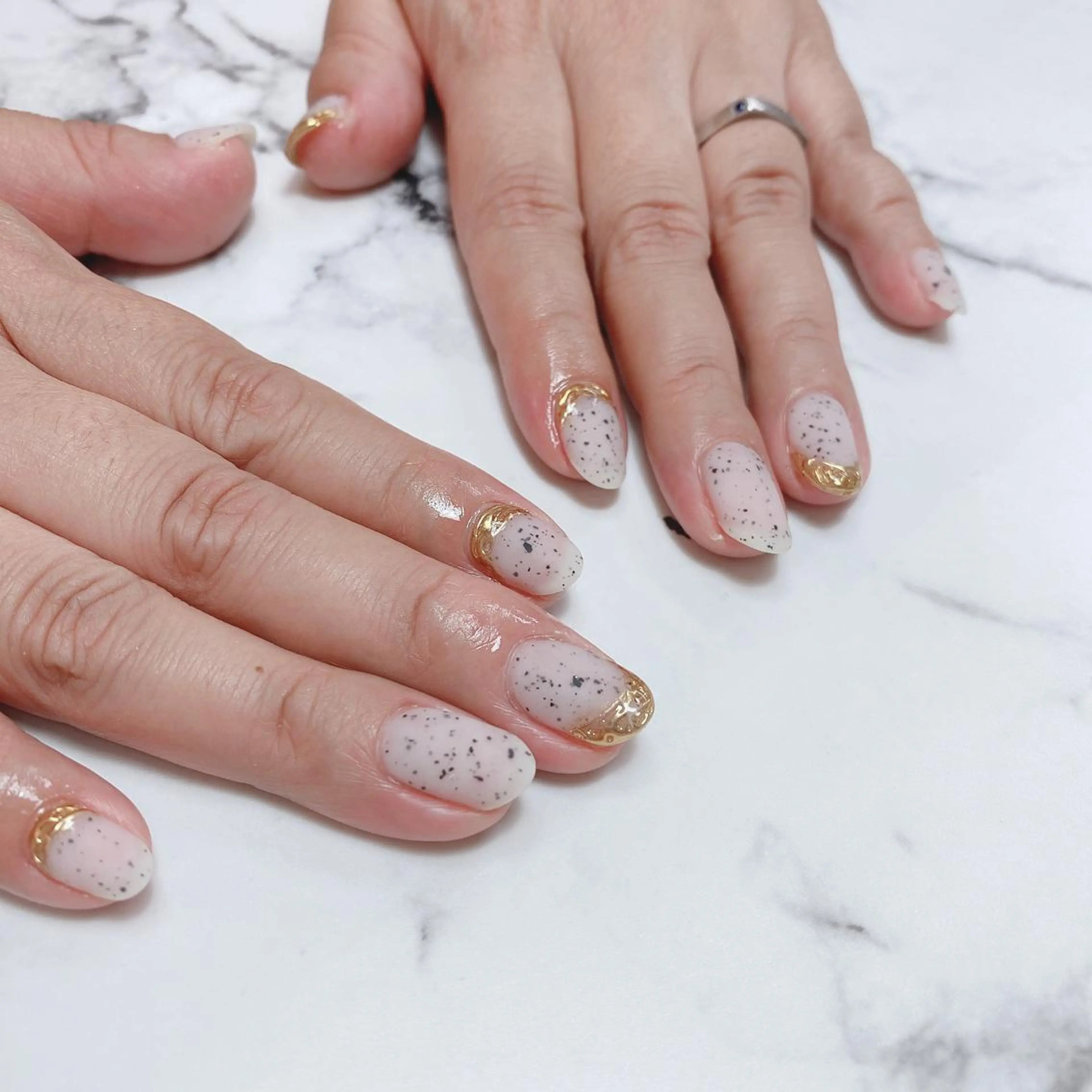 ミディアム ネイル 石原 夕華のネイルデザイン