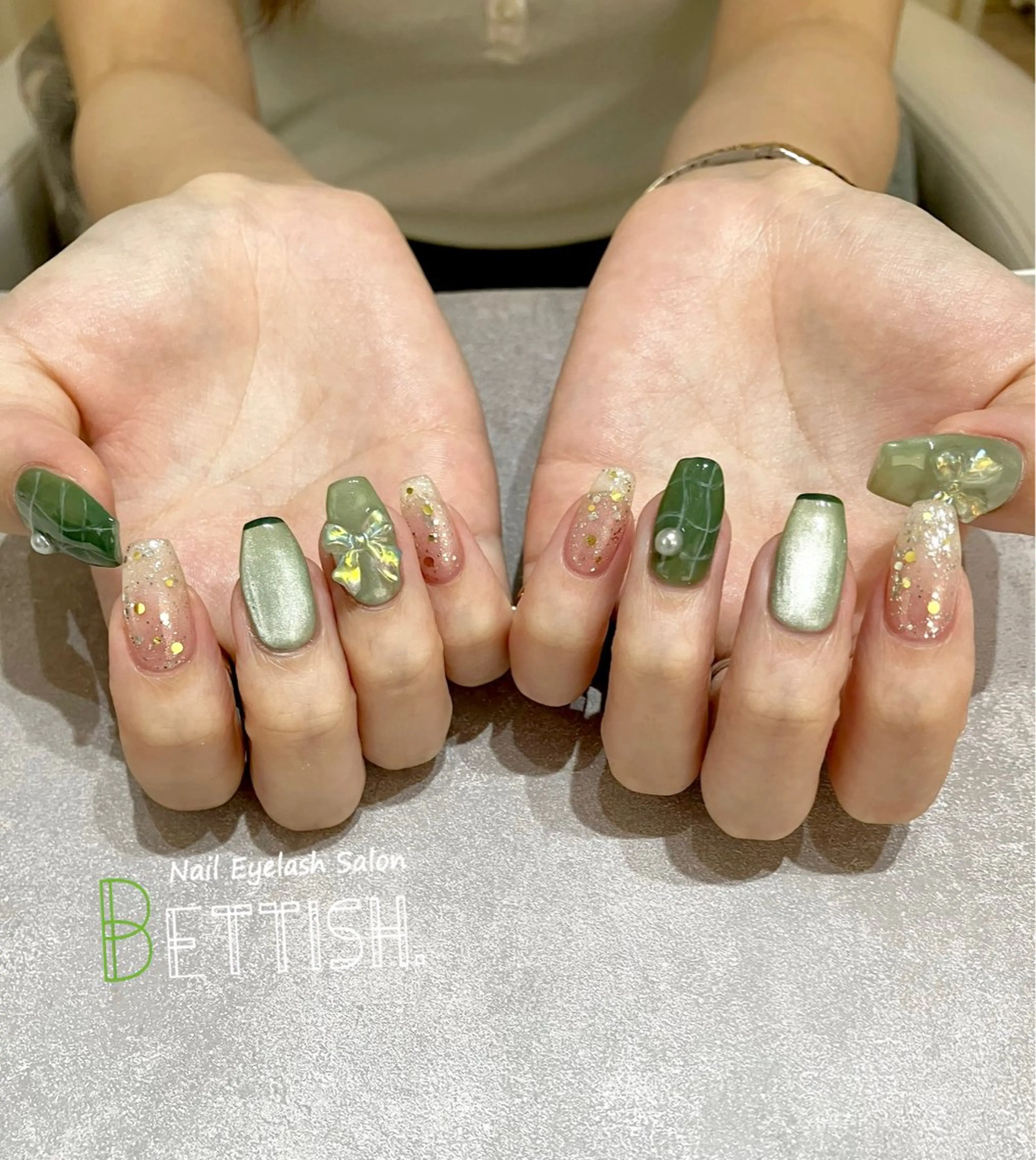 ネイル グリーン BETTISH. KUMIKO☺︎︎のネイルデザイン