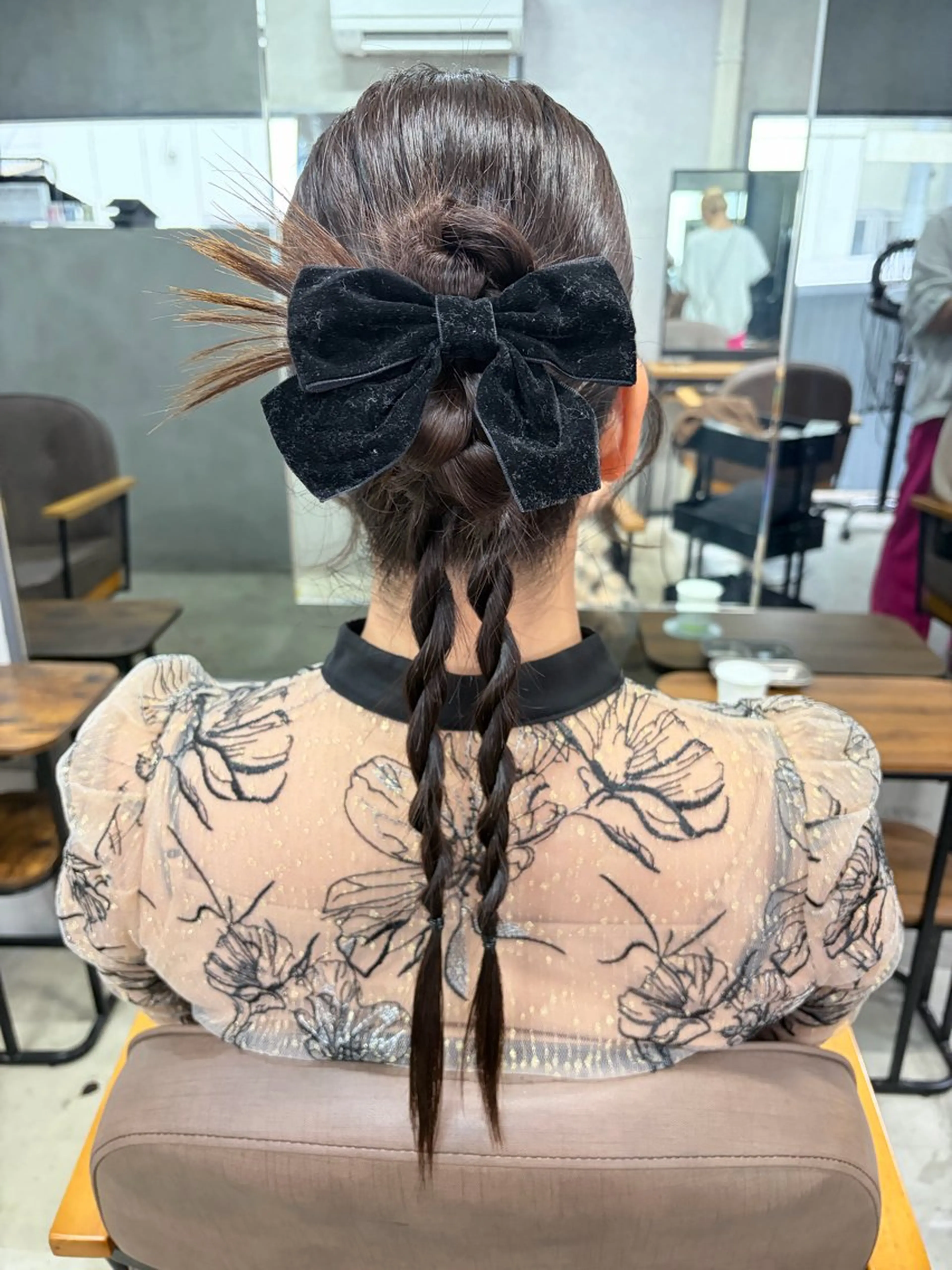 ロング ヘアセット maya レイヤーカットのヘアスタイル