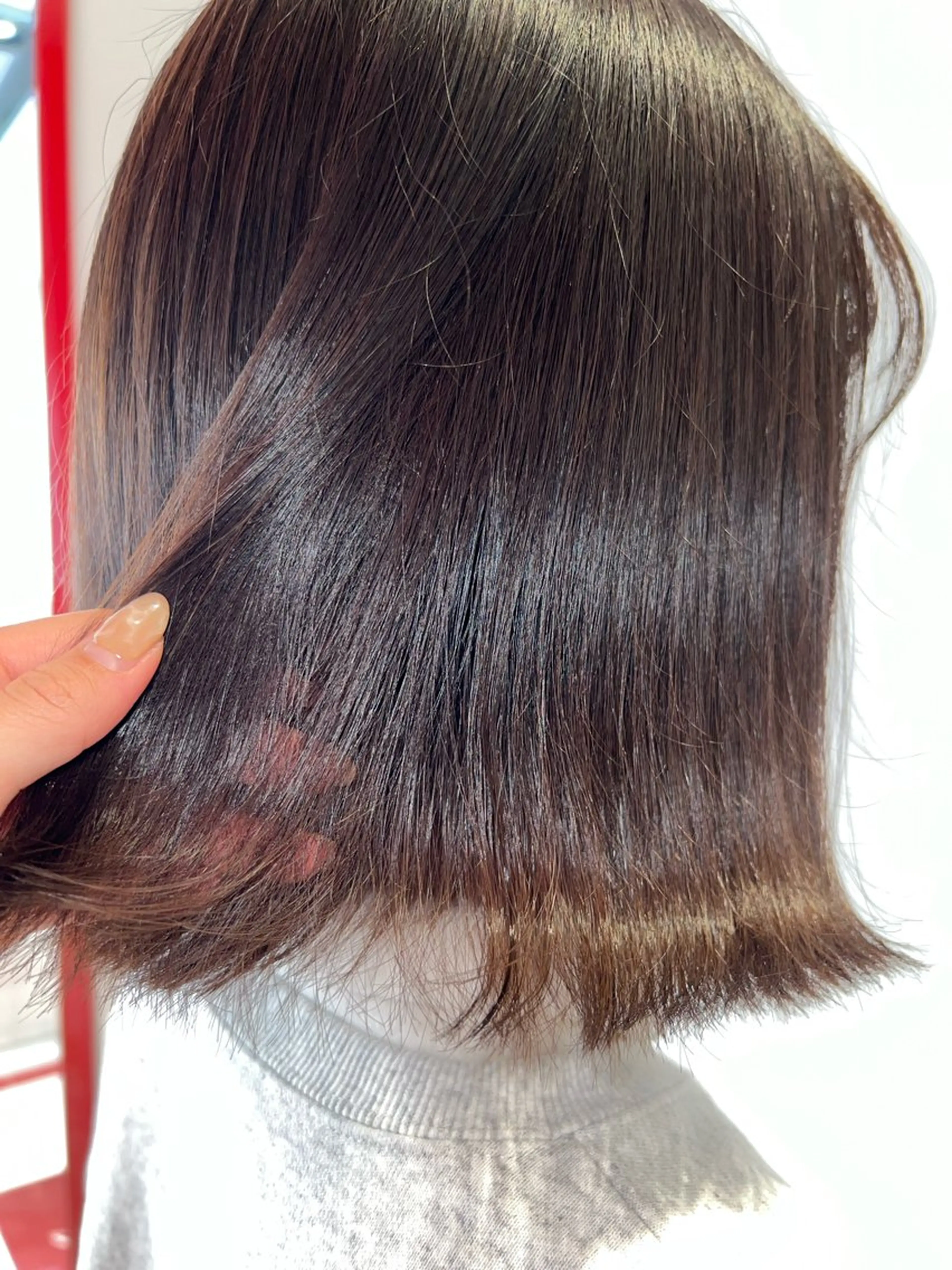 カラー TOIRO所属・山本 麗のヘアスタイル