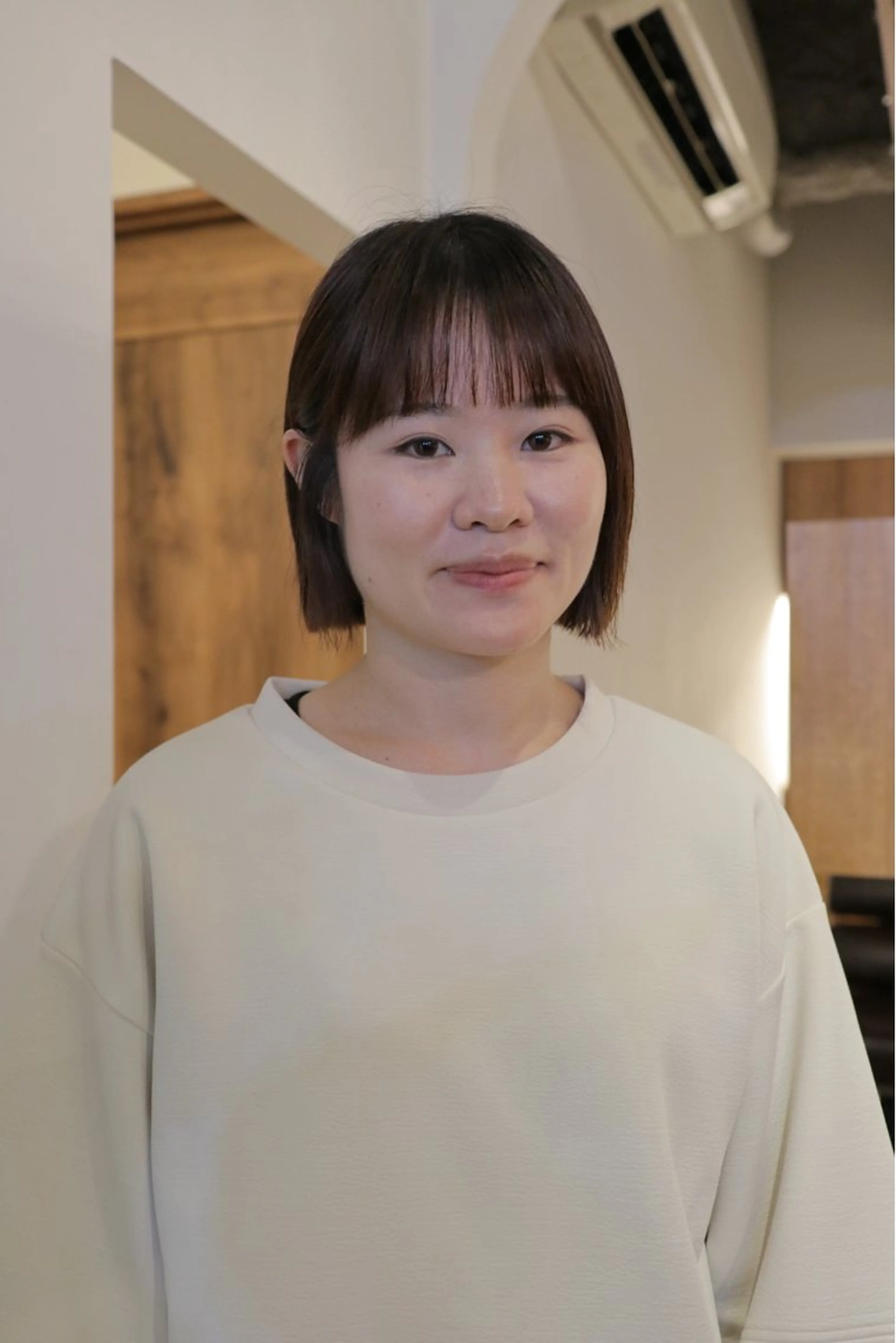 ショート ウシロダ メグミのヘアスタイル