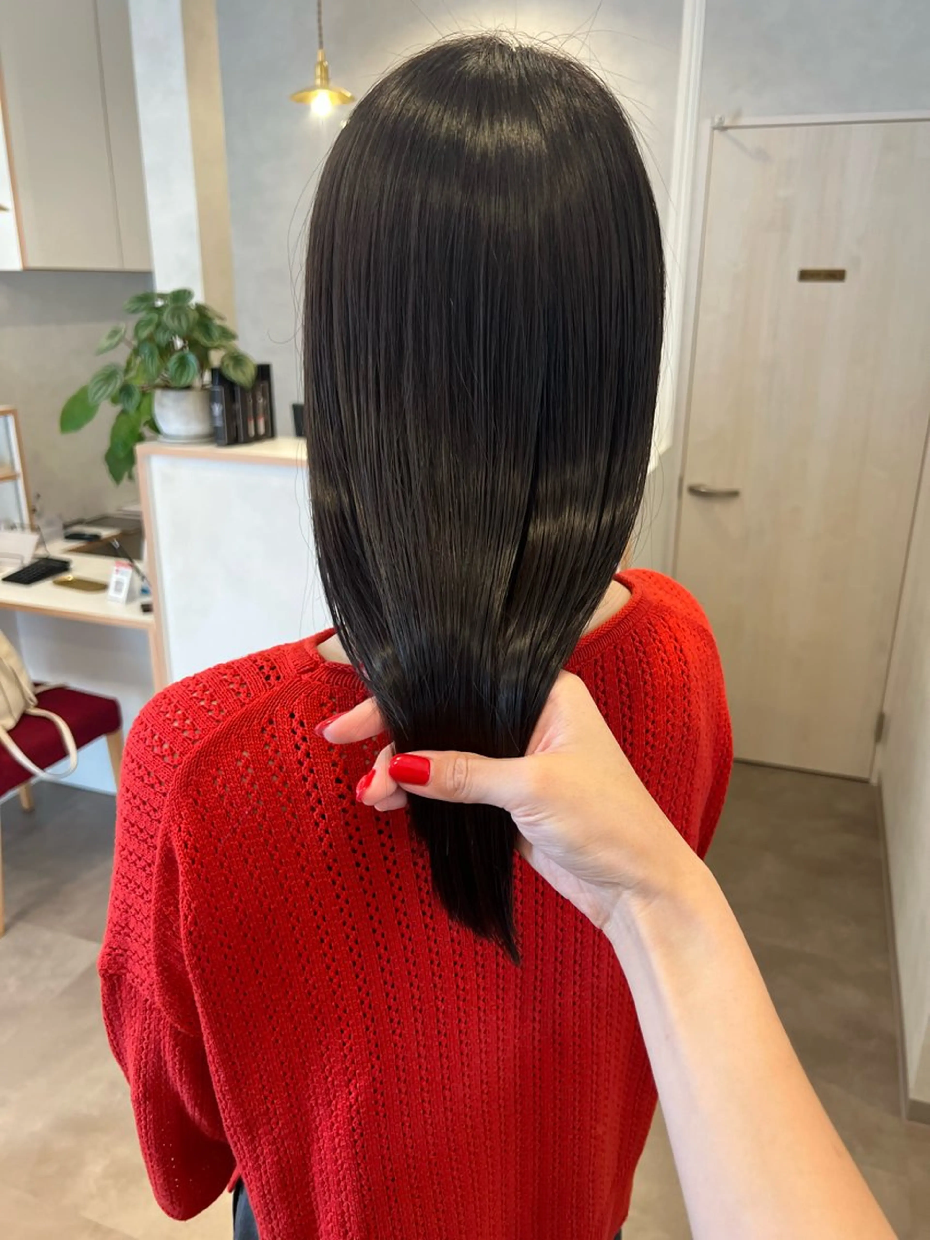 セミロング TERMINAL bern所属・縮毛矯正/髪質改善 riwaのヘアスタイル