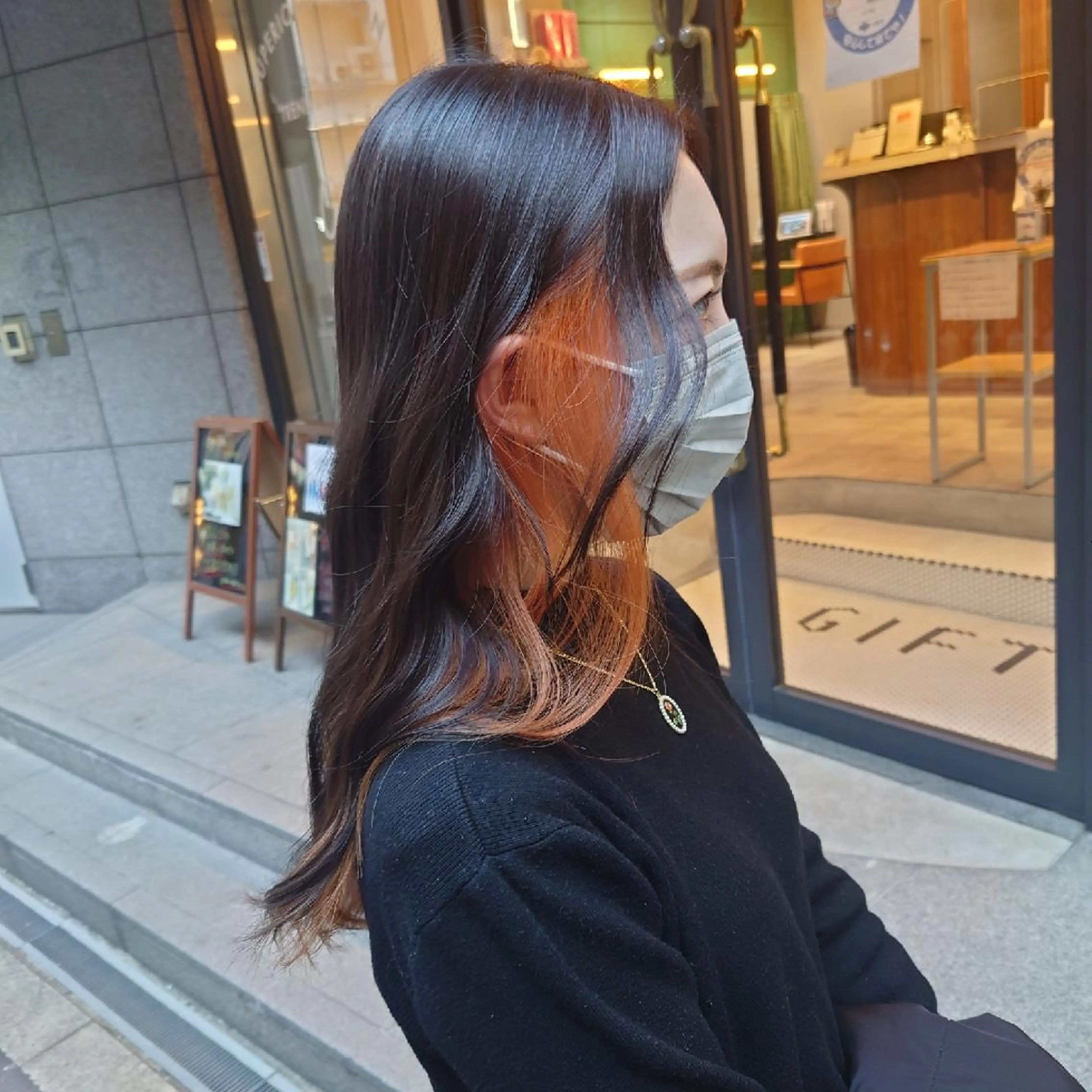 セミロング カラー 髪質改善ストレート Kantaのヘアスタイル