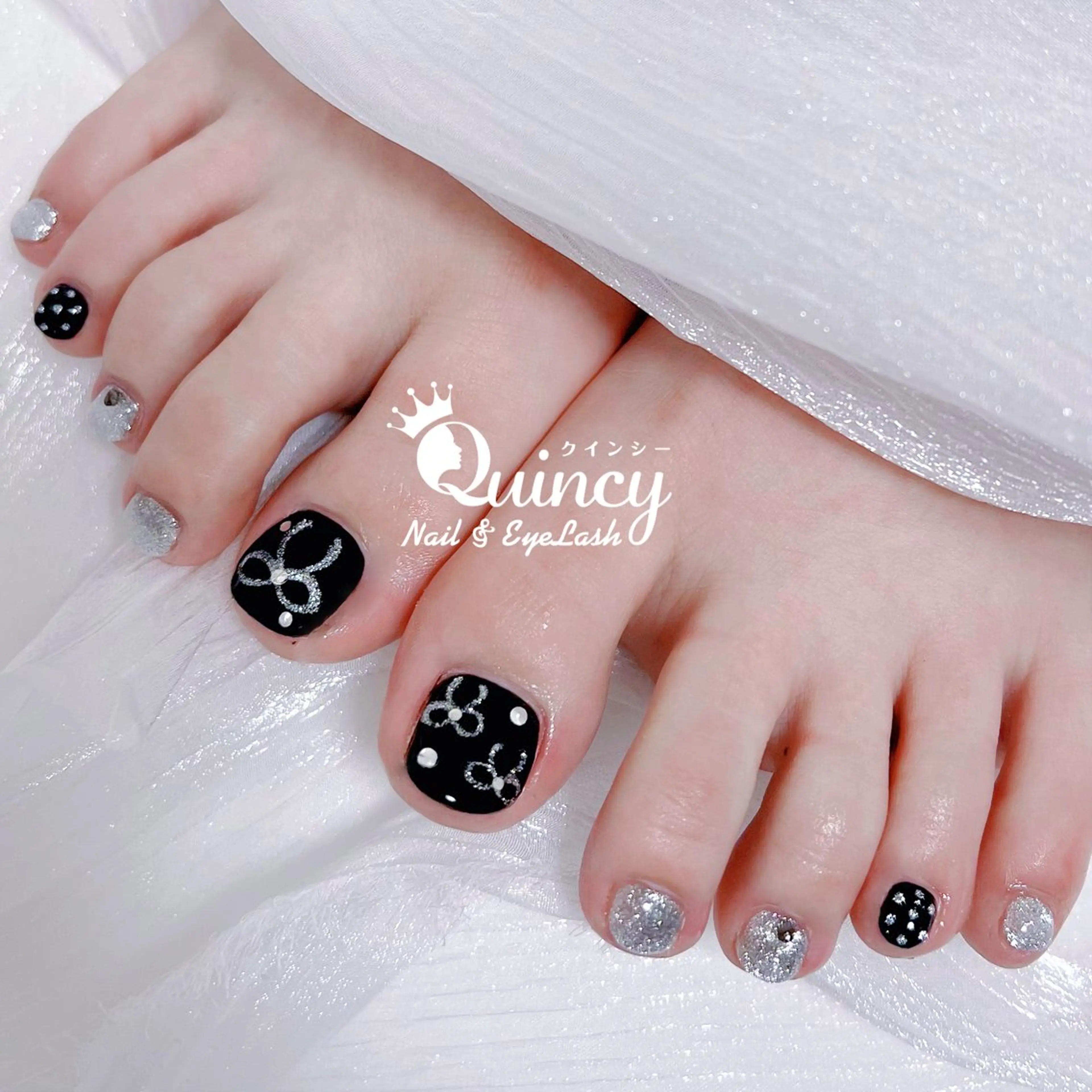 ショート フットネイル Quincy Nail&Eyelash所属・クインシー ネイル〆マツエクのマツエク・マツパデザイン