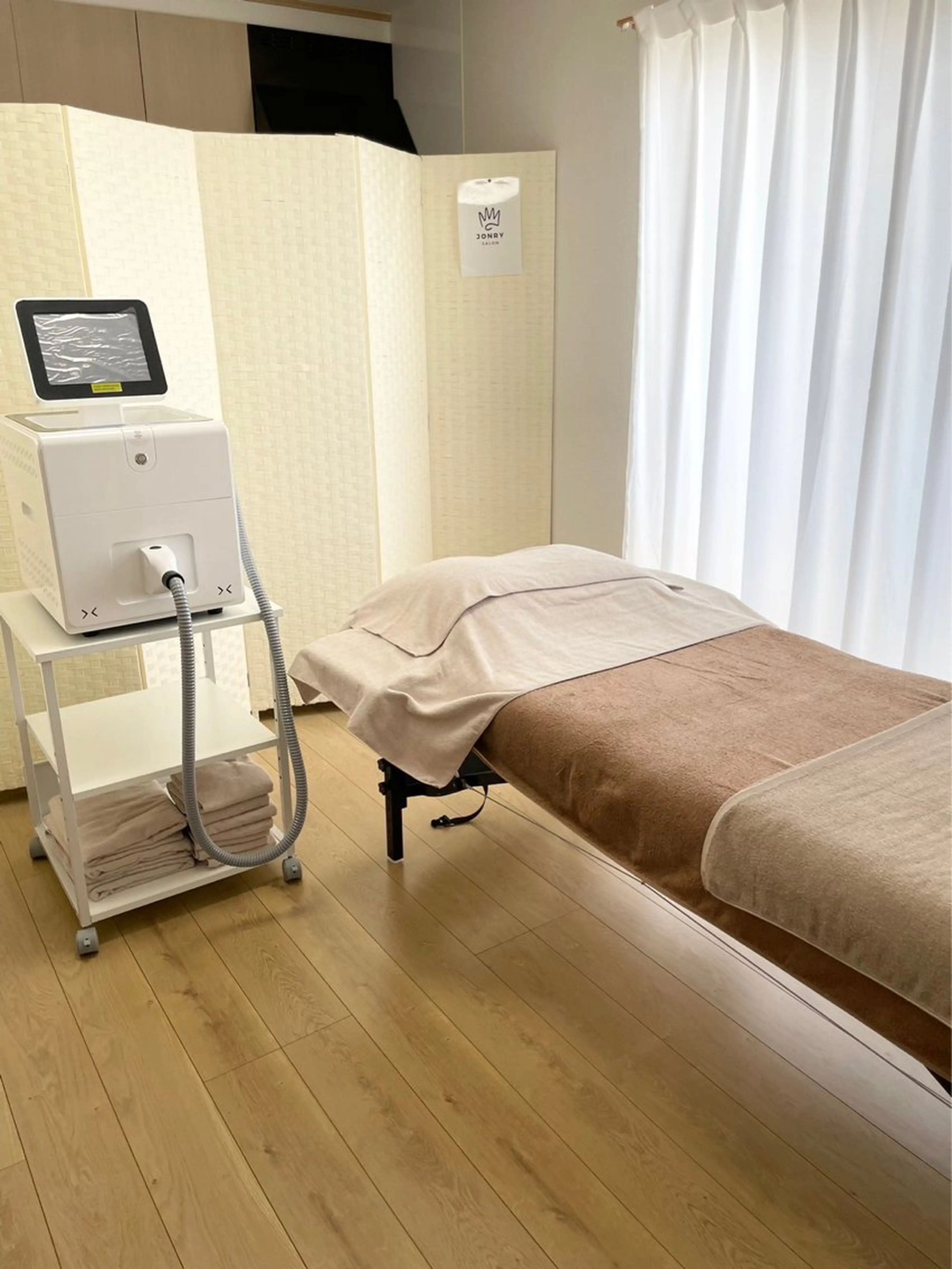 メンズ 脱毛 JONRY所属・JONRY (ジョンリー)のエステ・リラクイメージ