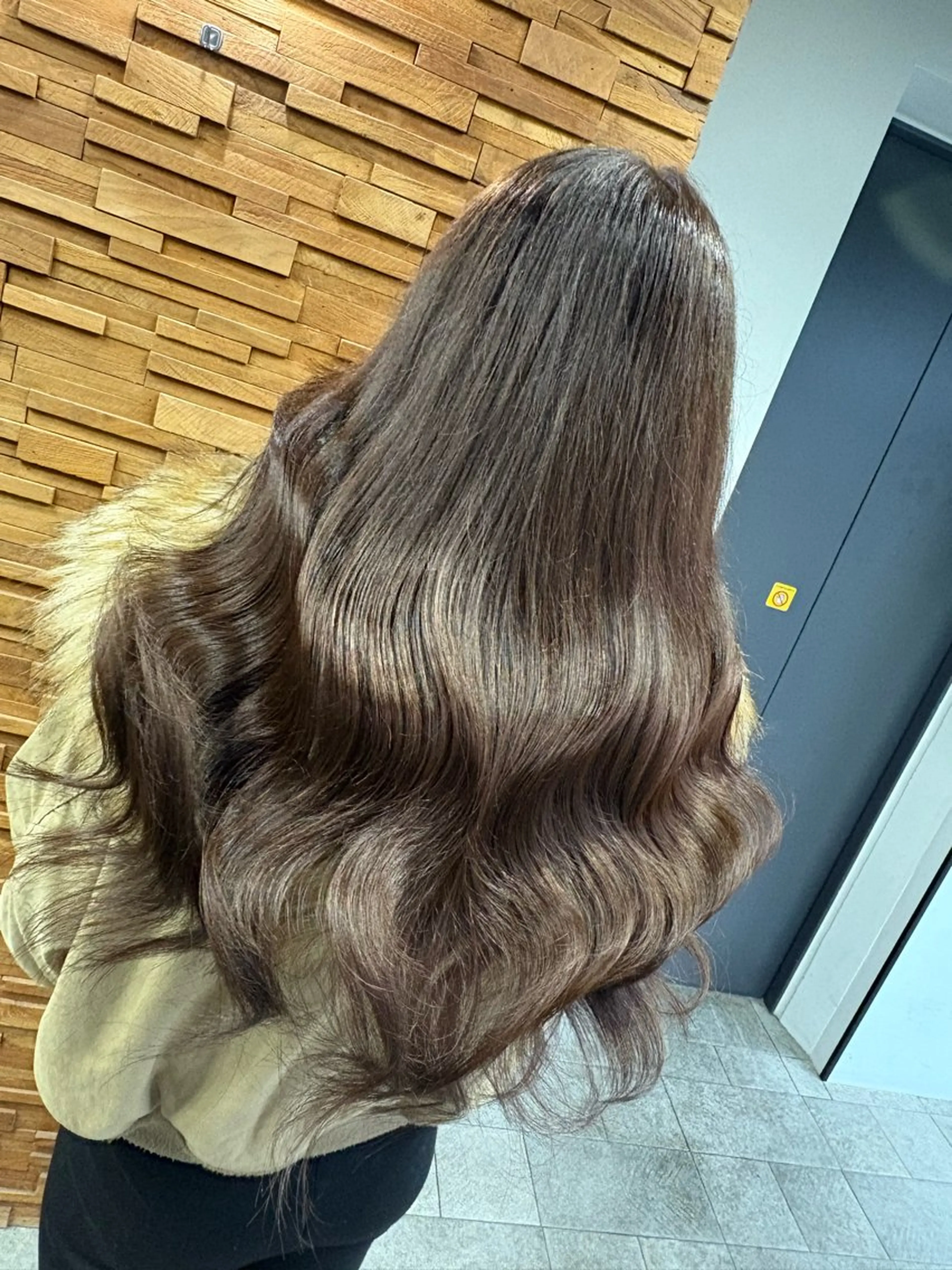 ロング アッシュ カット ヘアカラー トリートメント 横浜/あゆみ/ エクステ特化のヘアスタイル