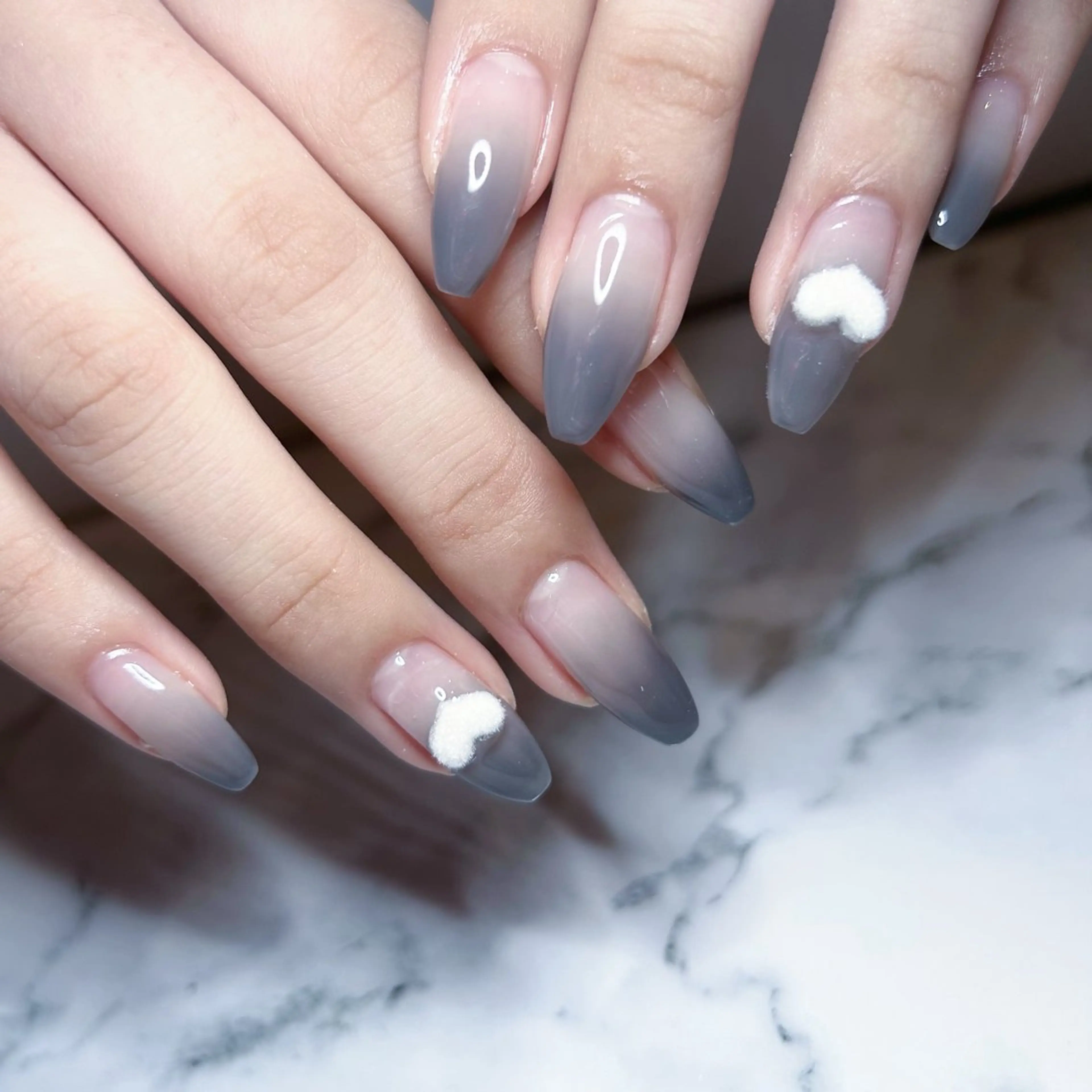 ネイル ハンドネイル ハンドケア she nail studio所属・room 410のネイルデザイン