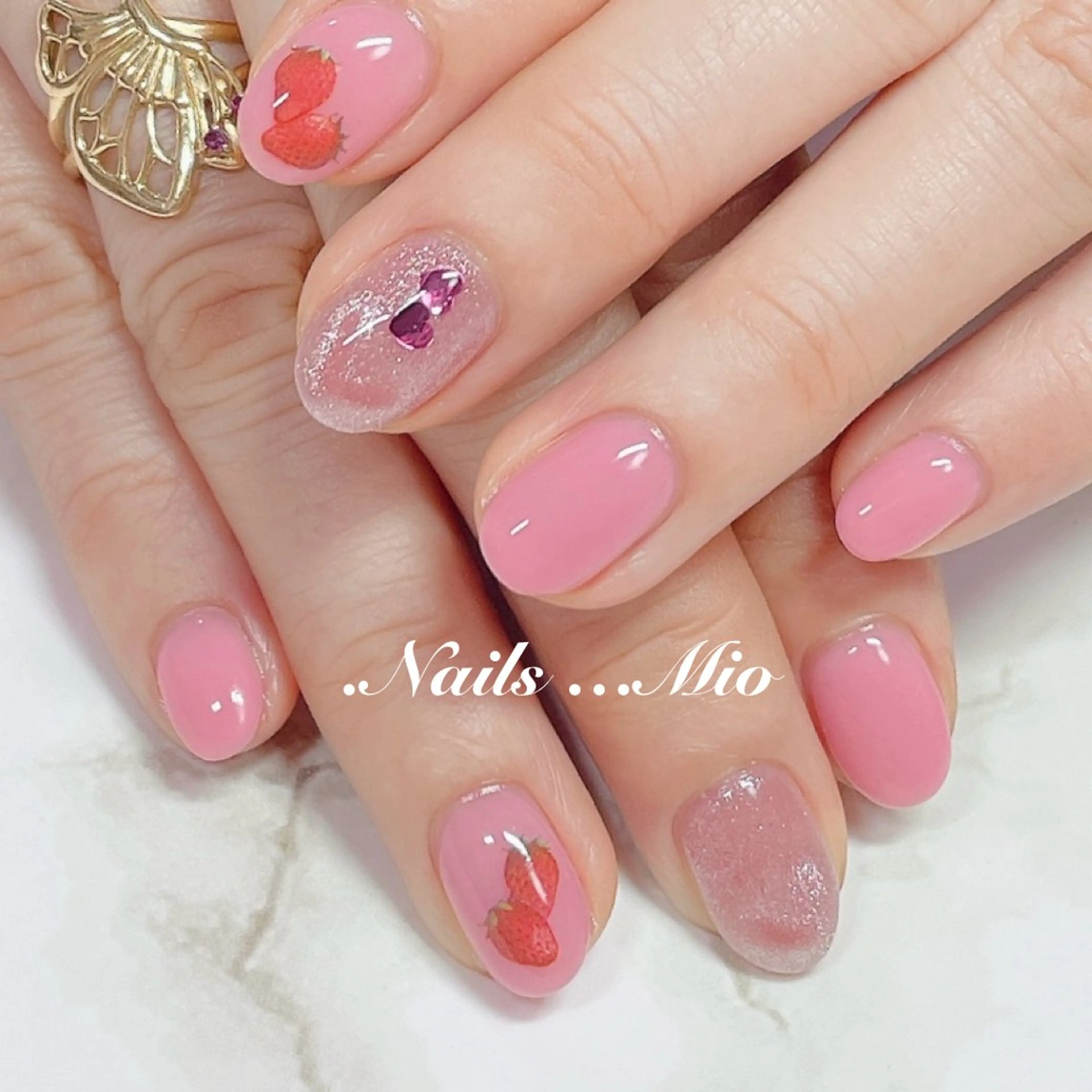 ネイル アートネイル ジェルネイル ワンカラーネイル 赤色 .Nails Mio 赤羽西ネイルサロンのネイルデザイン