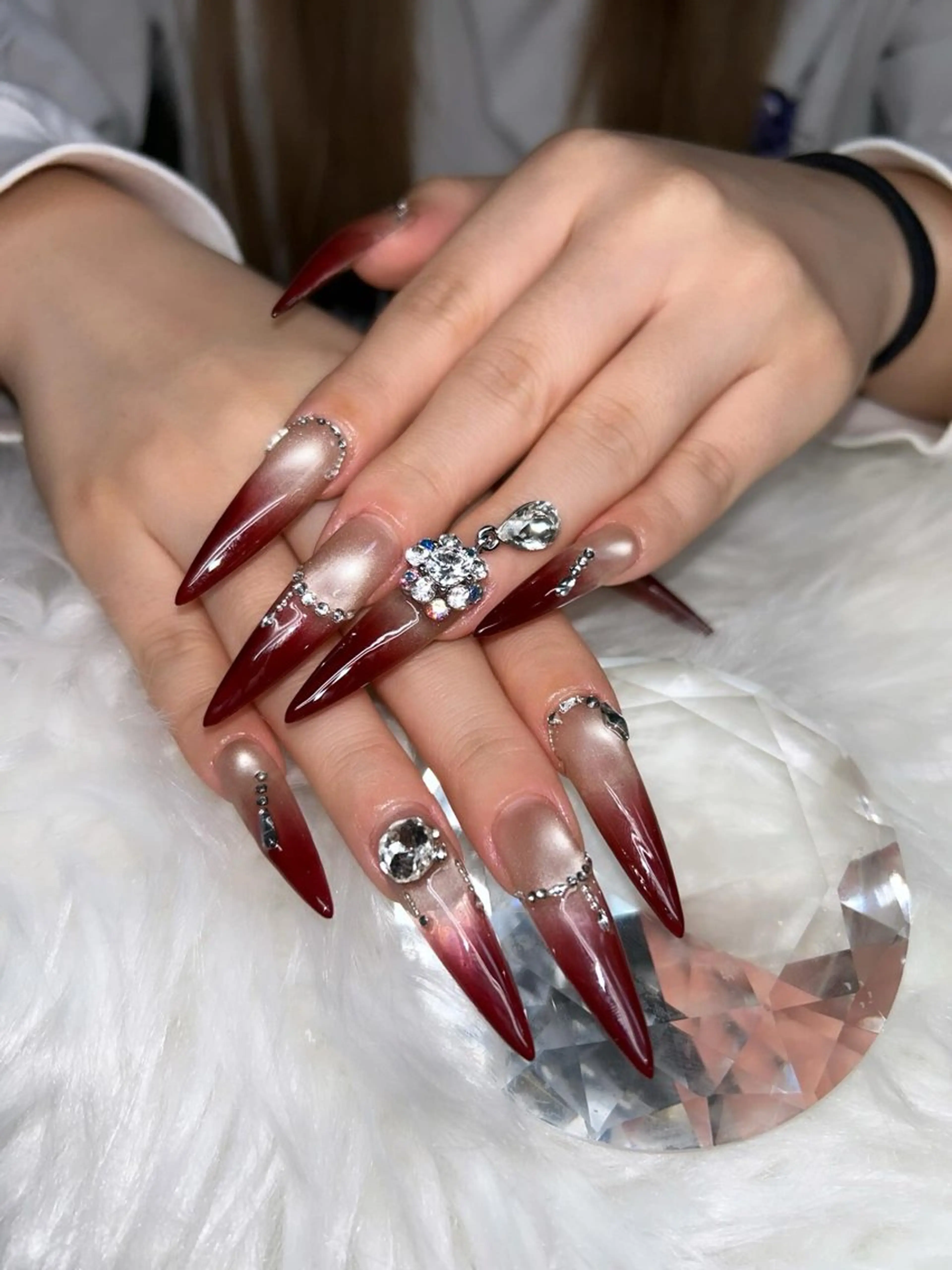 ネイル アートネイル オーロラネイル チークネイル 長さ出し フットネイル ハンドネイル Chan nailsのネイルデザイン