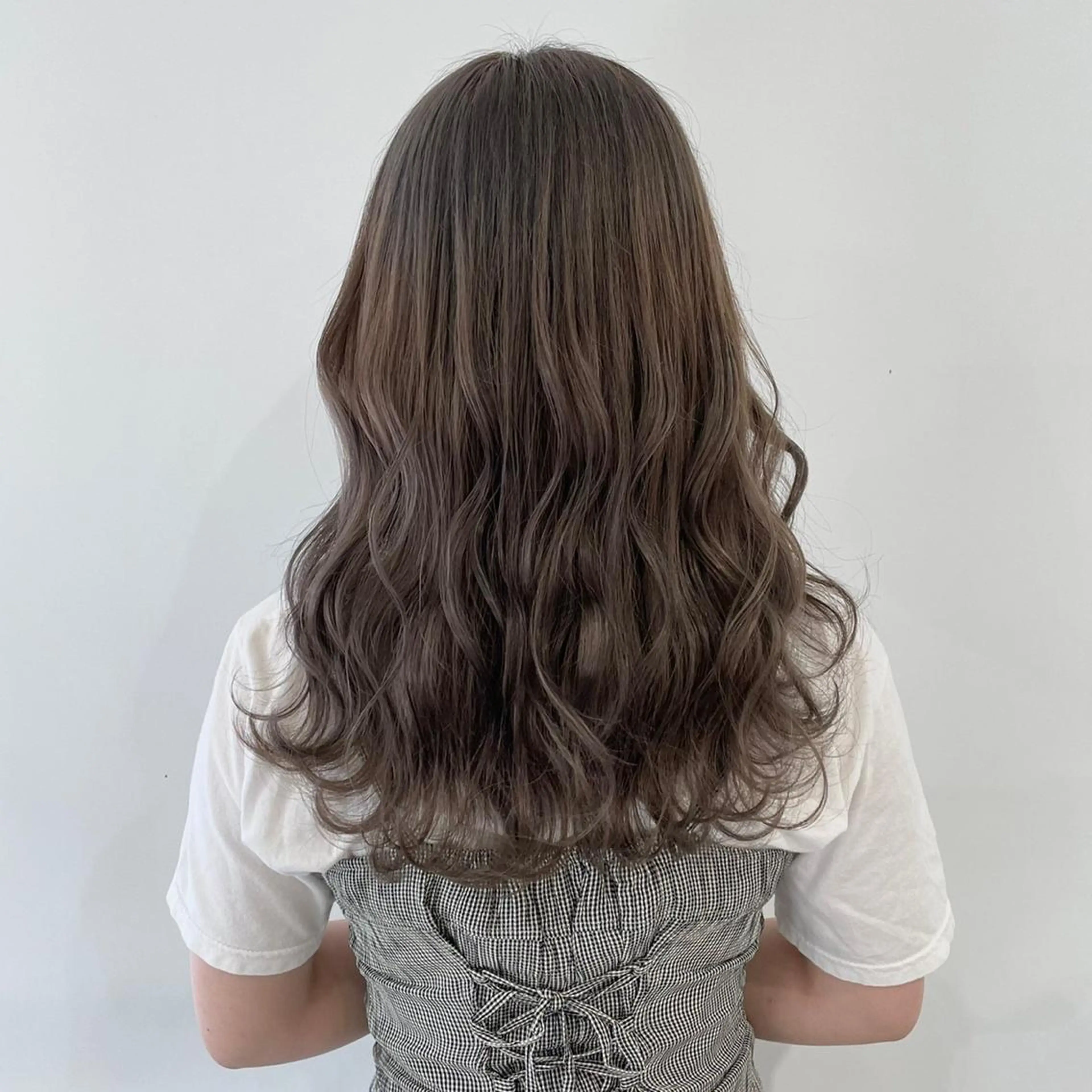 セミロング カラー Parve Mix /頓宮 稚愛🤍のヘアスタイル