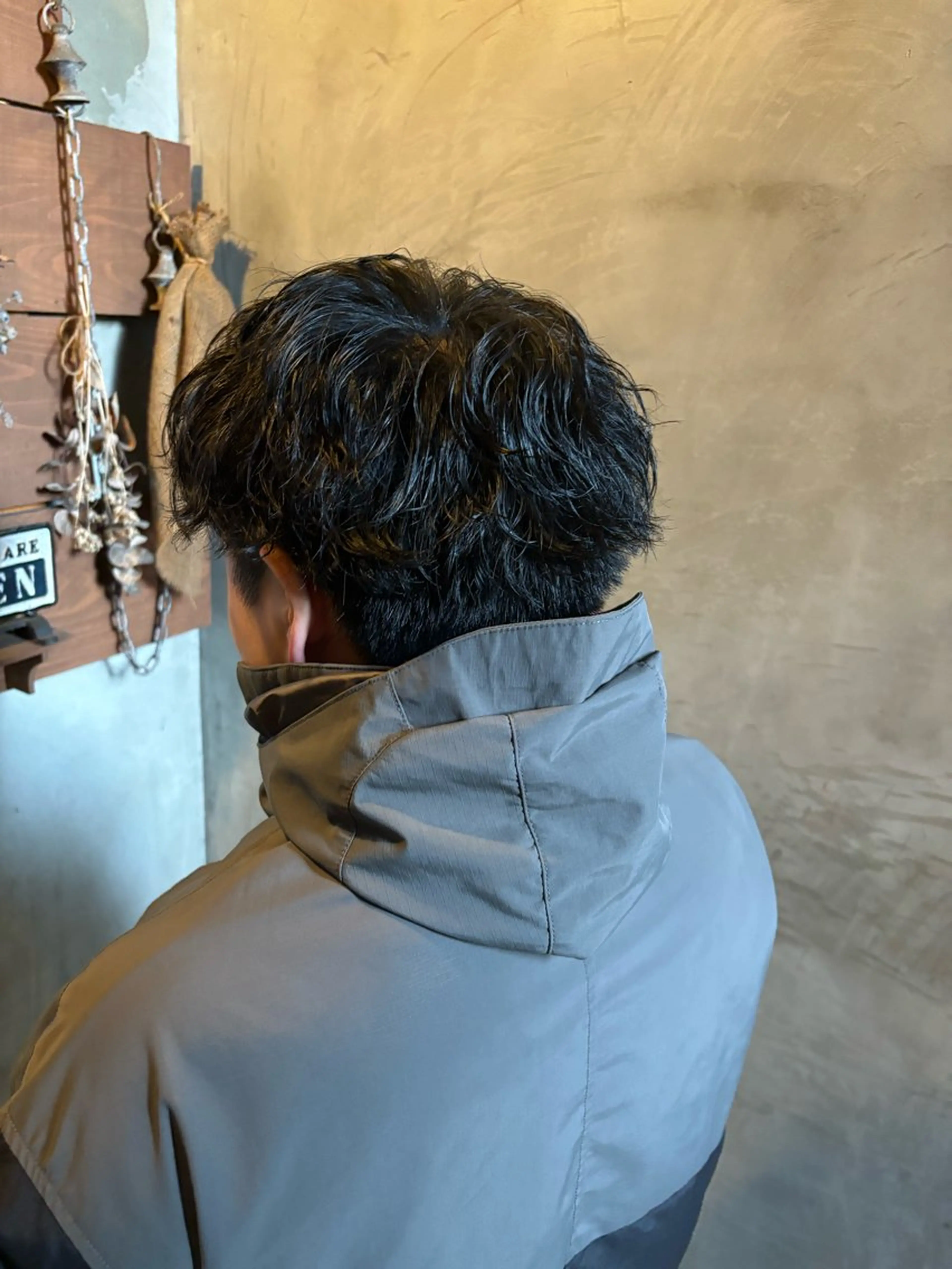 パーマ メンズ メンズパーマ ツイストスパイラルパーマ スパイラルパーマ メンズ/ヘアセット/ 顔周りレイヤー/💶のヘアスタイル