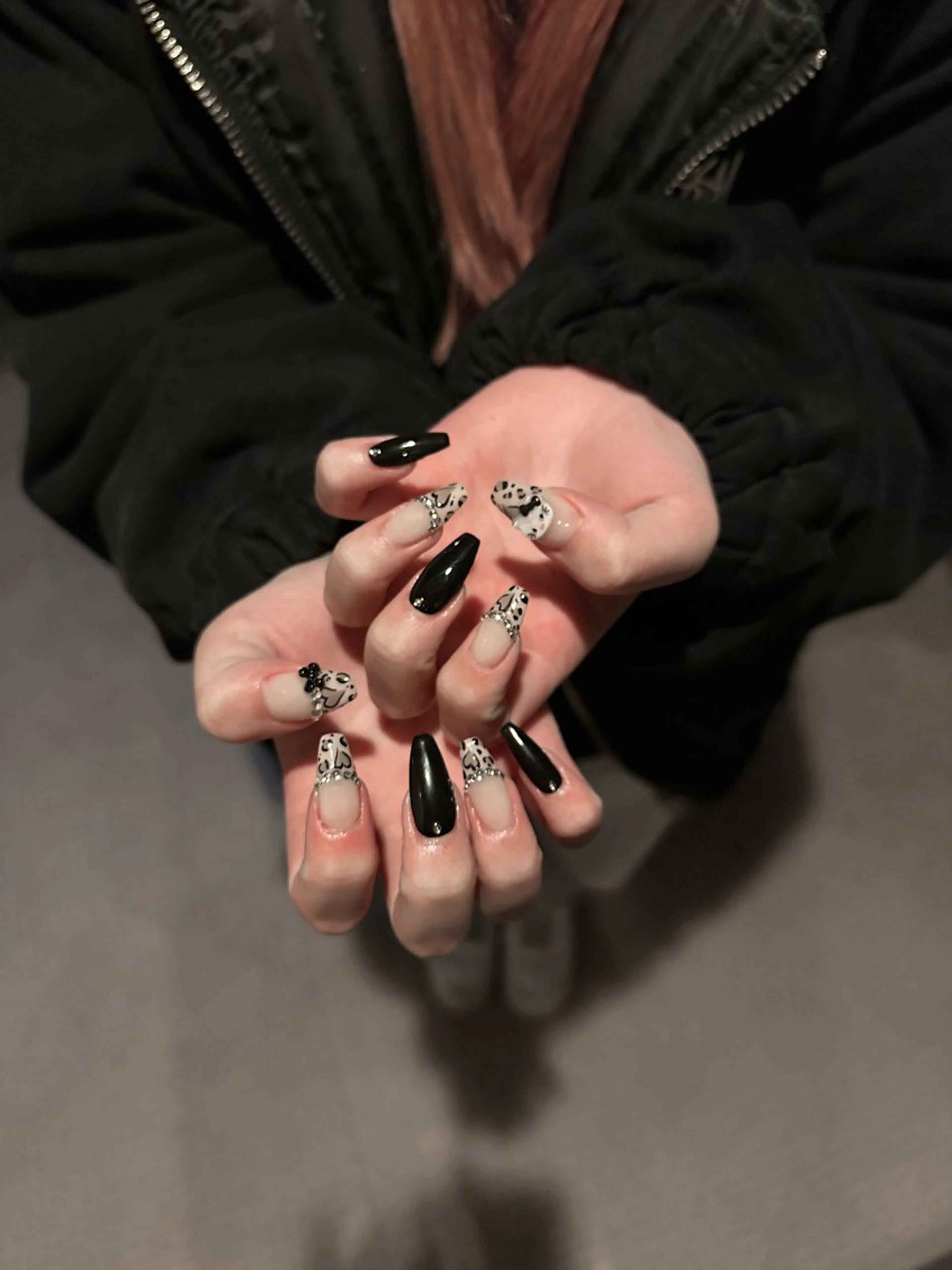 ネイル チークネイル ドット ハート キラキラネイル 韓国ネイル ハンドネイル ♡ AOIのネイルデザイン