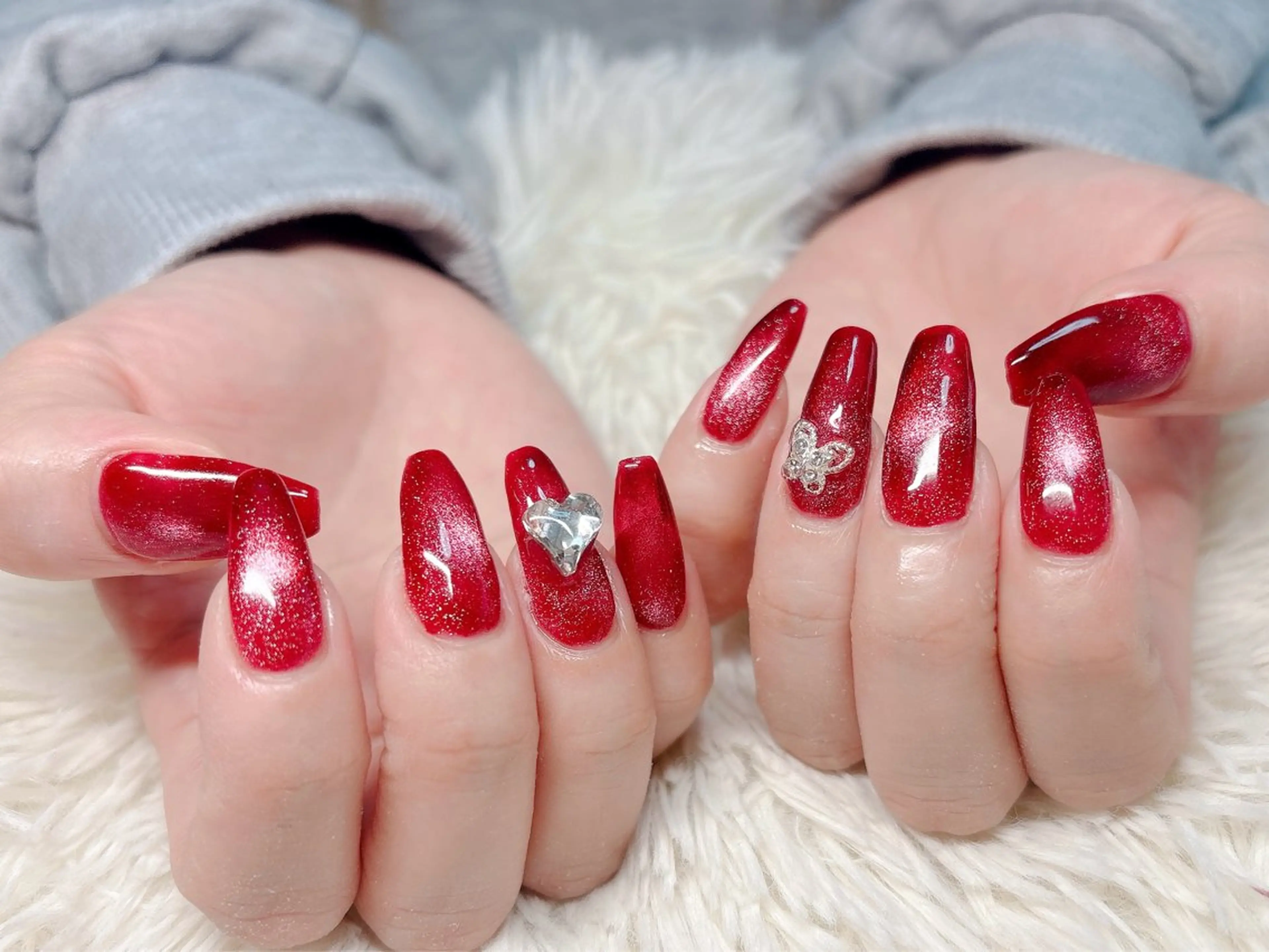 ネイル ハンドネイル パッチリオメメ Lianaのネイルデザイン