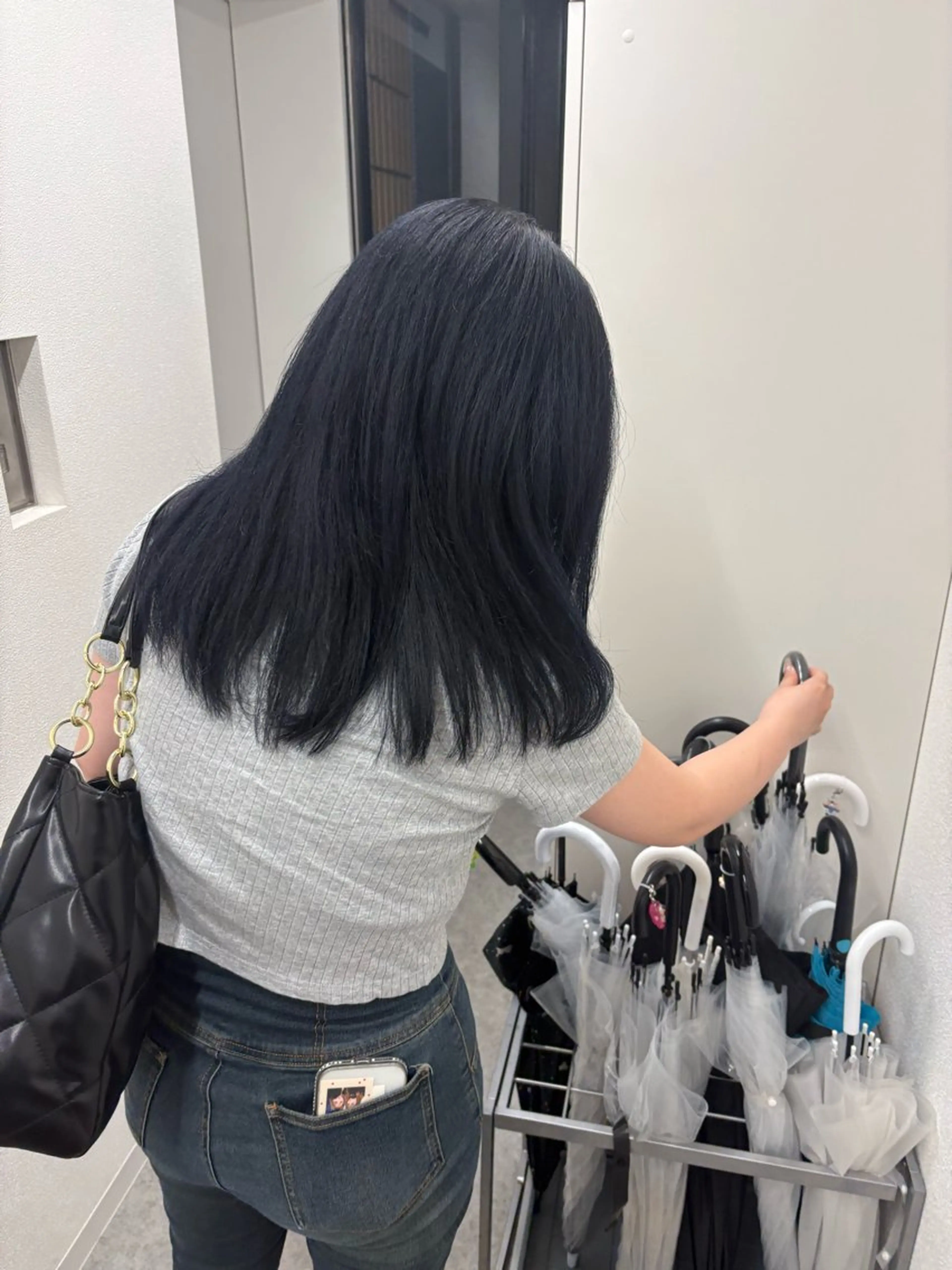 カラー ハイトーン/透明感 艶カラー/SAKI‎のヘアスタイル