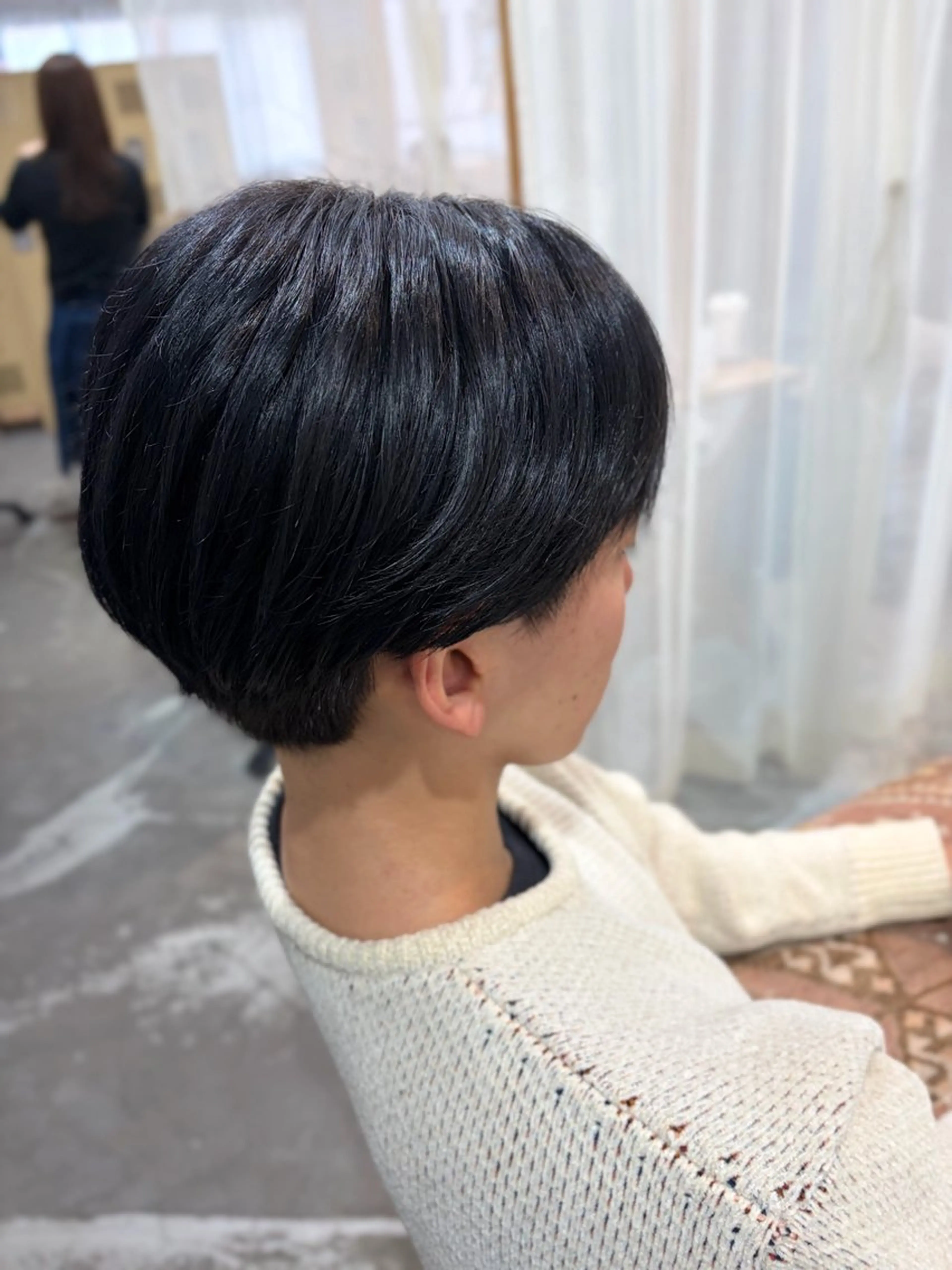 カラー メンズ マッシュ 黒髪 ネイビーカラー 渡邉 光姫のヘアスタイル