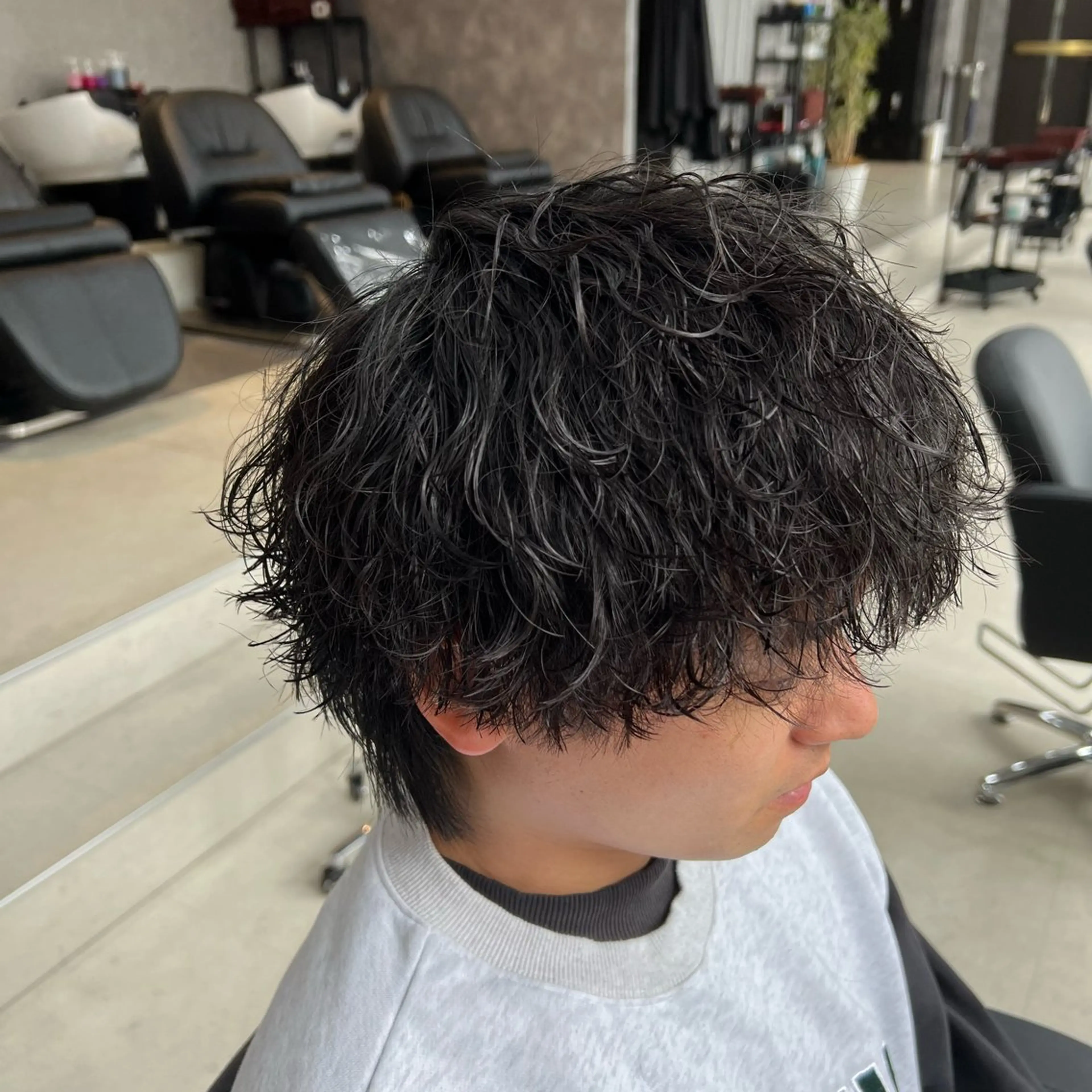 ショート ウルフカット カット パーマ メンズパーマ特化 荻田知也のヘアスタイル