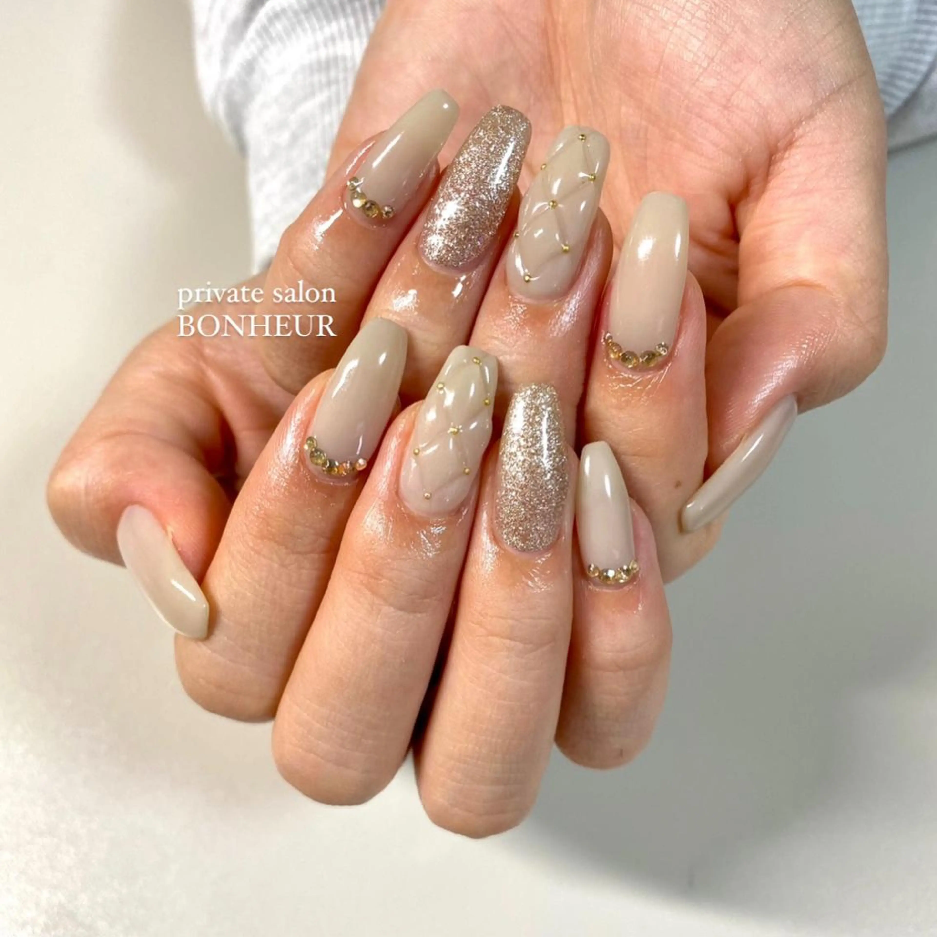 ネイル ハンドネイル BONHEUR Annaのネイルデザイン