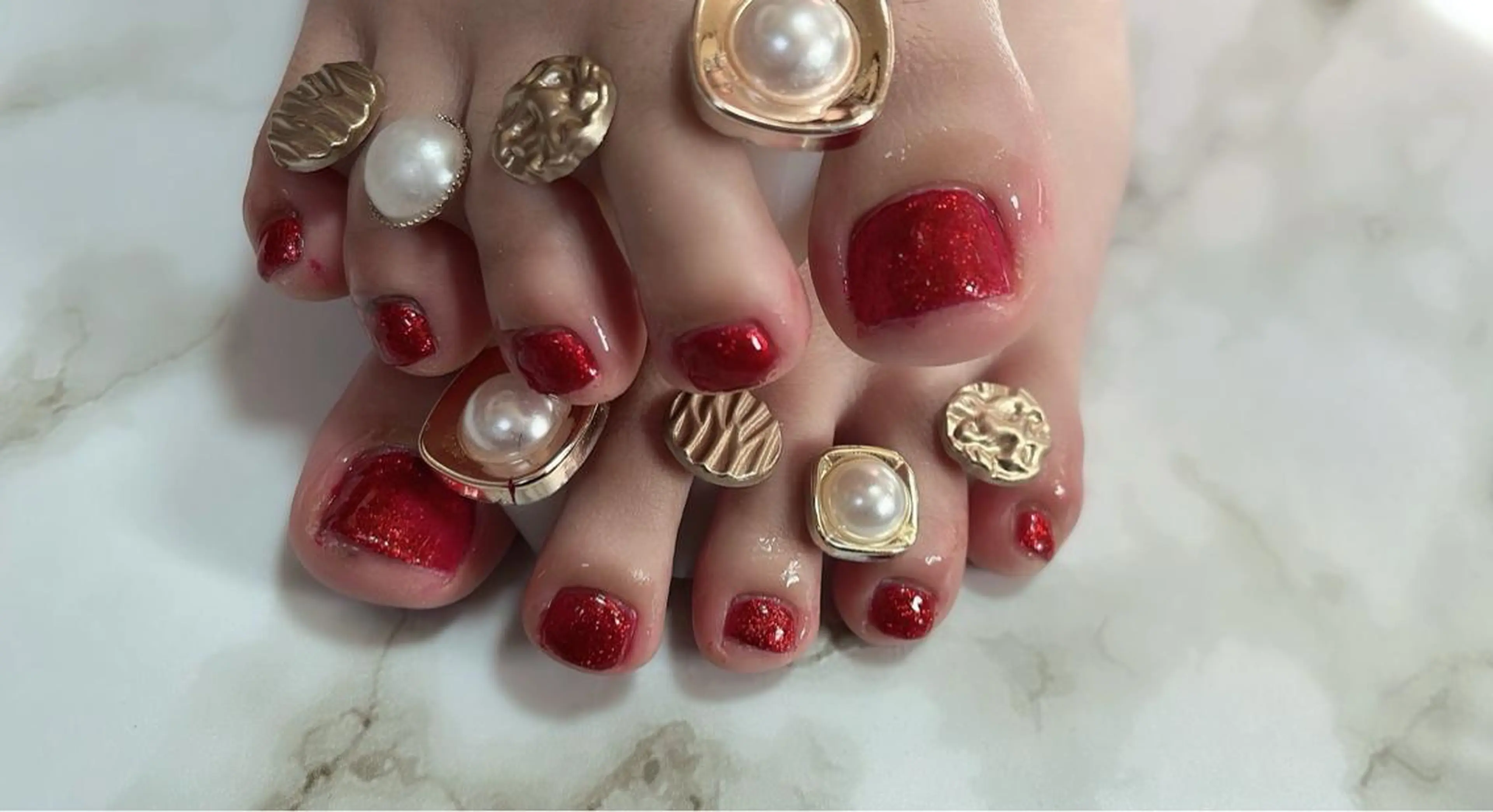 ネイル フットネイル ワンカラーネイル フットネイル Ruana Nailのネイルデザイン