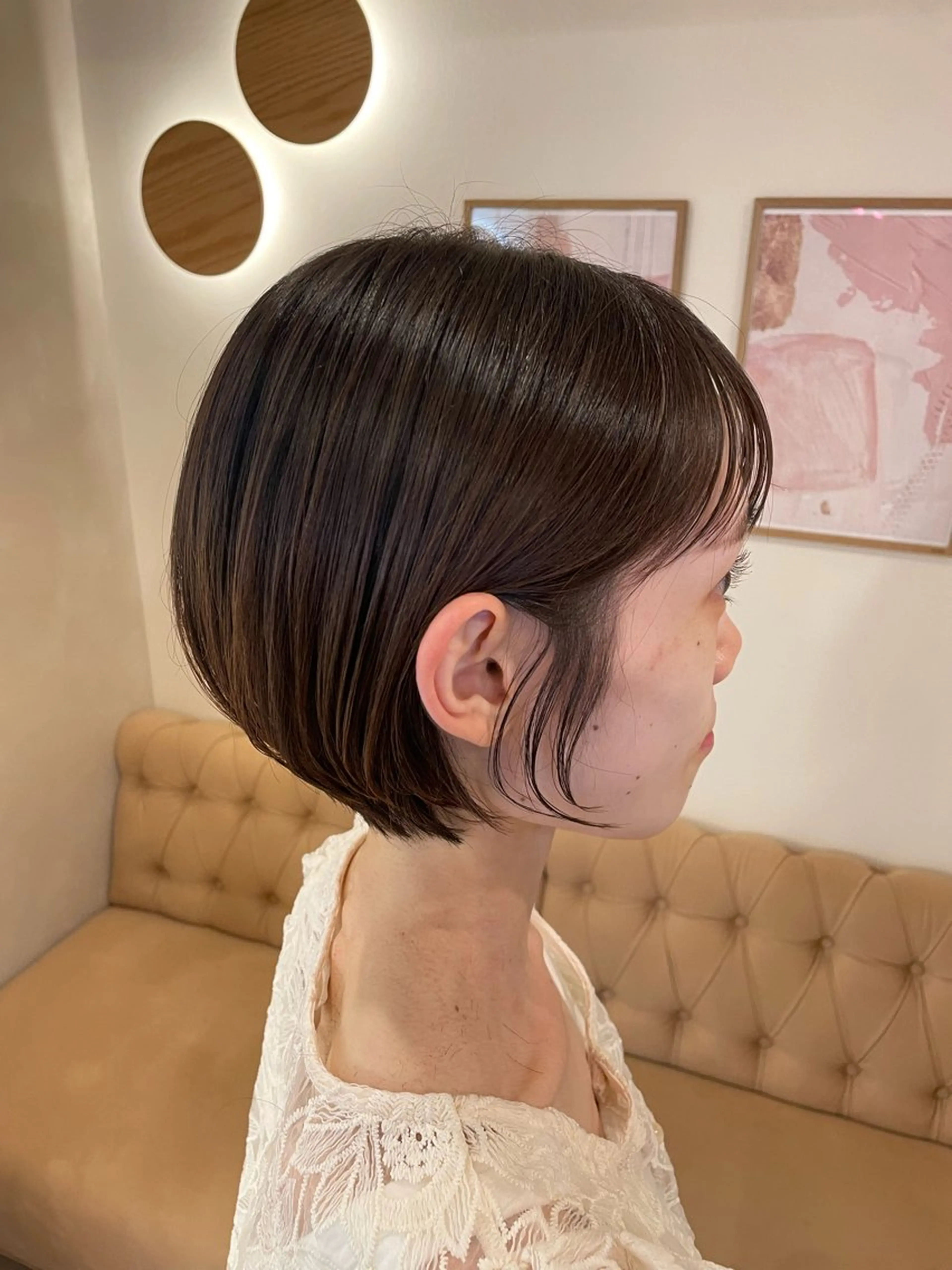 ショート 丸みショート ショートヘア ミルクティ/ピンク/ レイヤー/yuriaのヘアスタイル