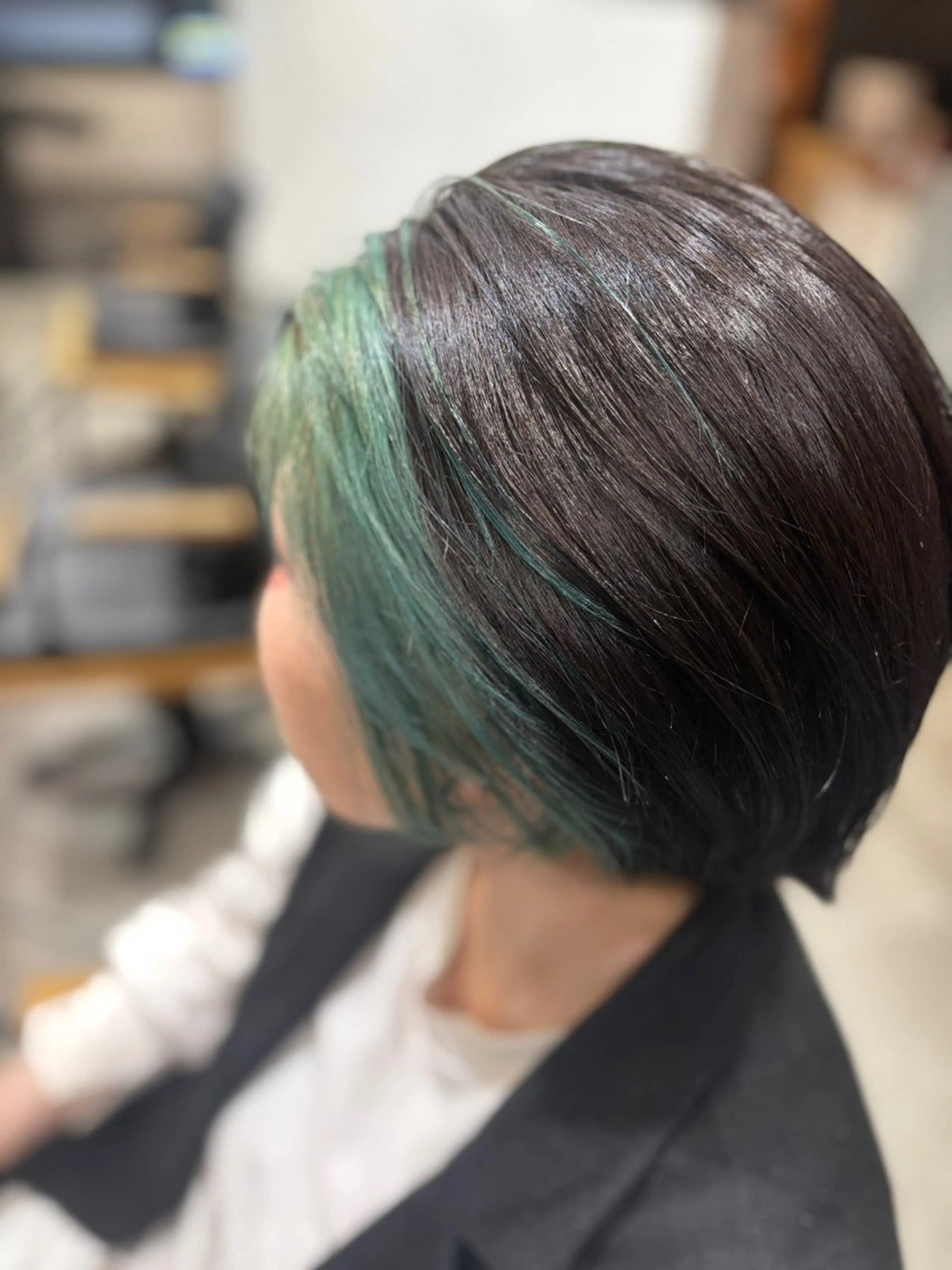 カラー ミストバング  フェイスフレーミング オリタ ルカのヘアスタイル