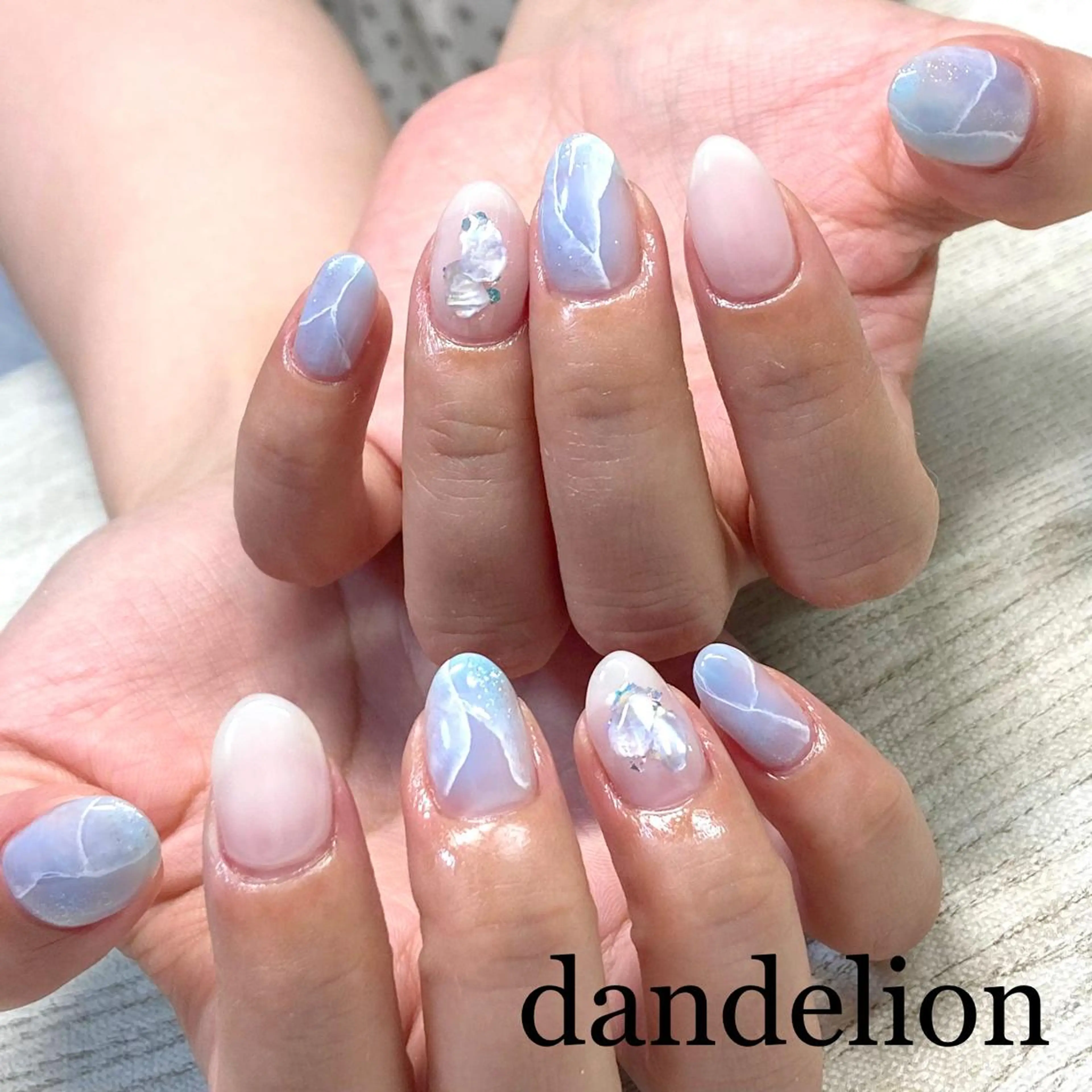 ネイル ハンドネイル ハンドケア dandelion ダンデライオンのネイルデザイン