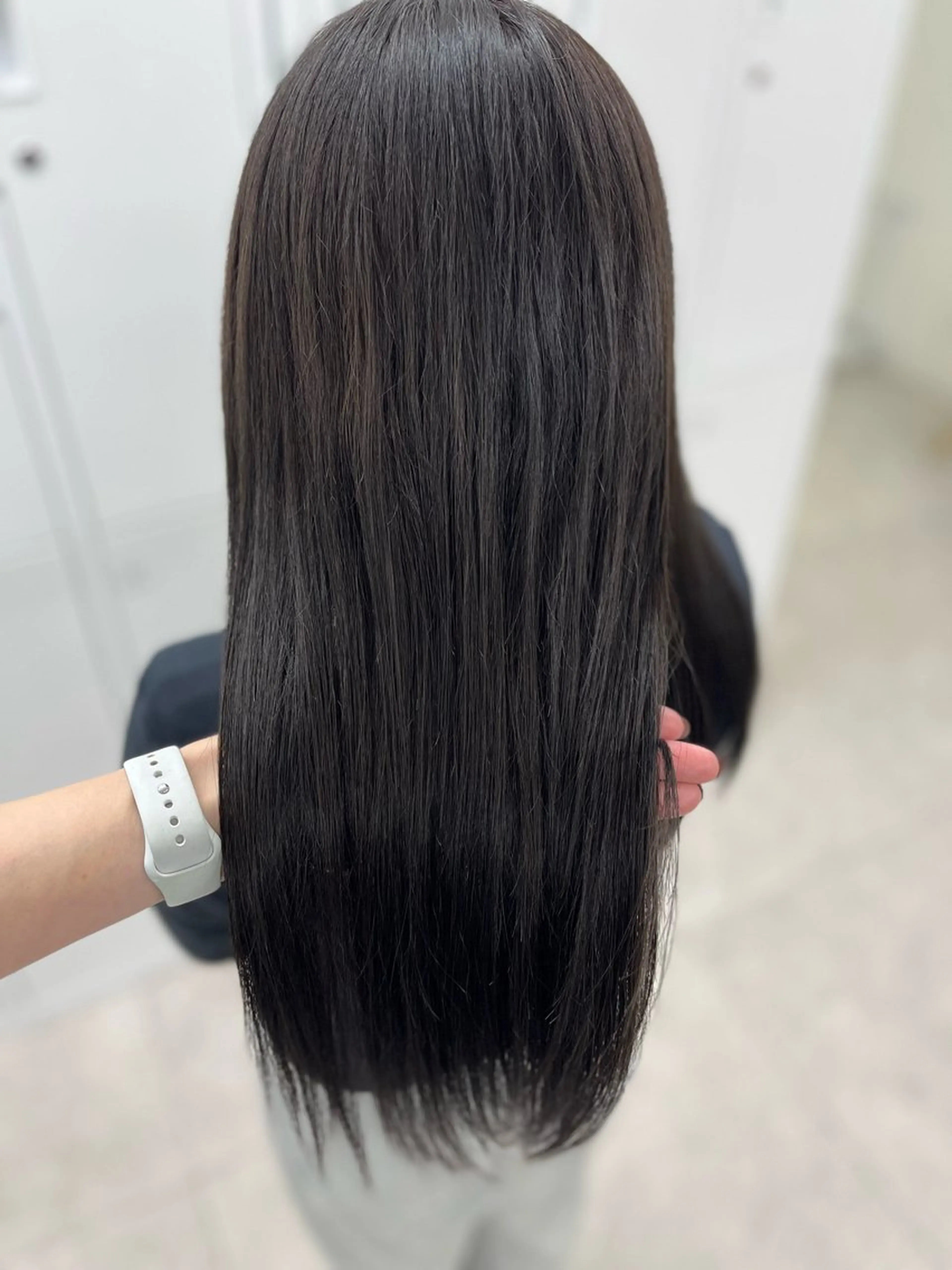 ロング カラー 黒髪 カット ヘアカラー トリートメント 🫧ぷる艶カラー🫧 Yuubi🦩のヘアスタイル