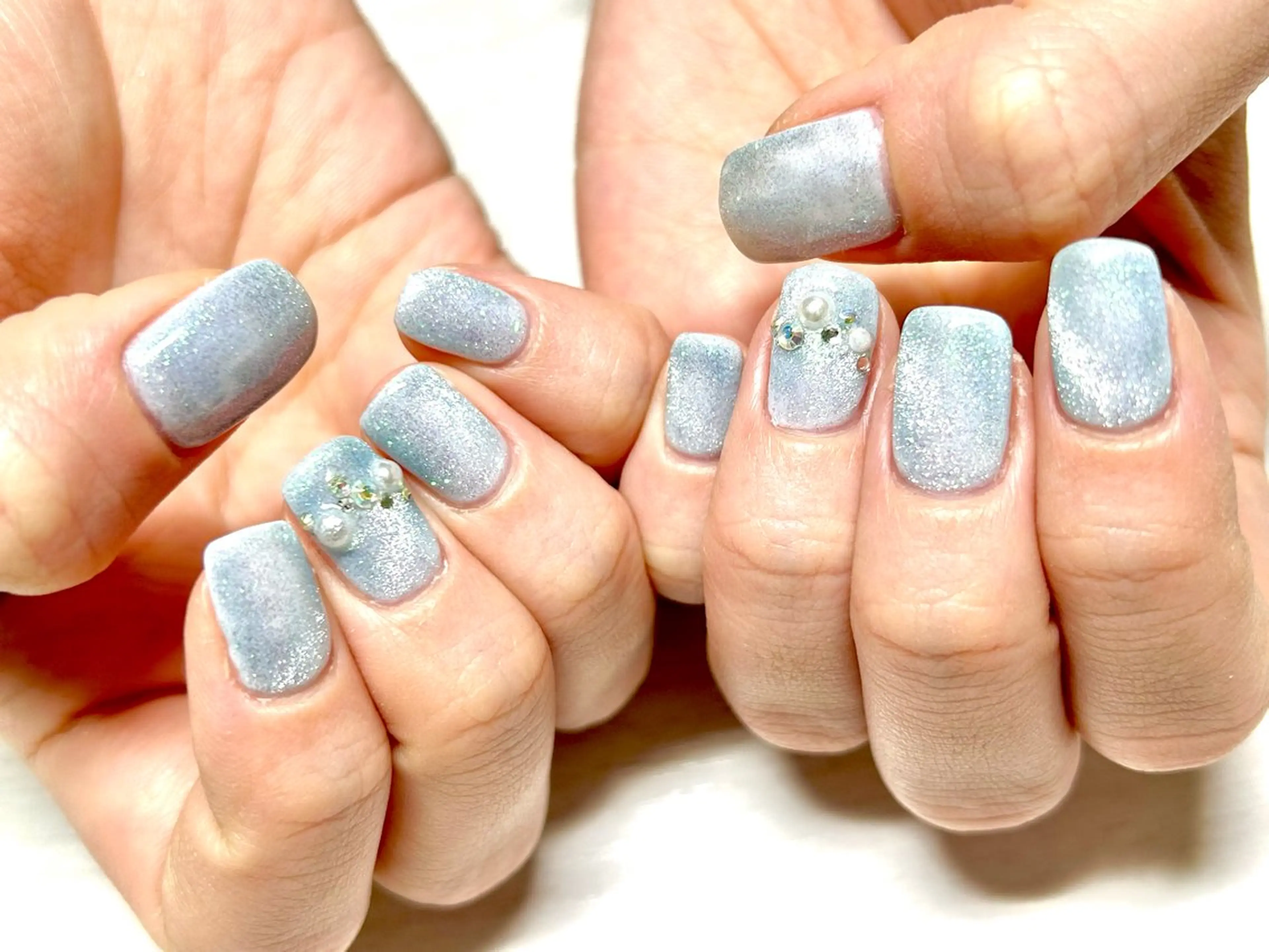 ネイル ブルー マグネットネイル 持ち込み ハンドネイル NailSalon Mela所属・Mela ミユ🌼.*のネイルデザイン