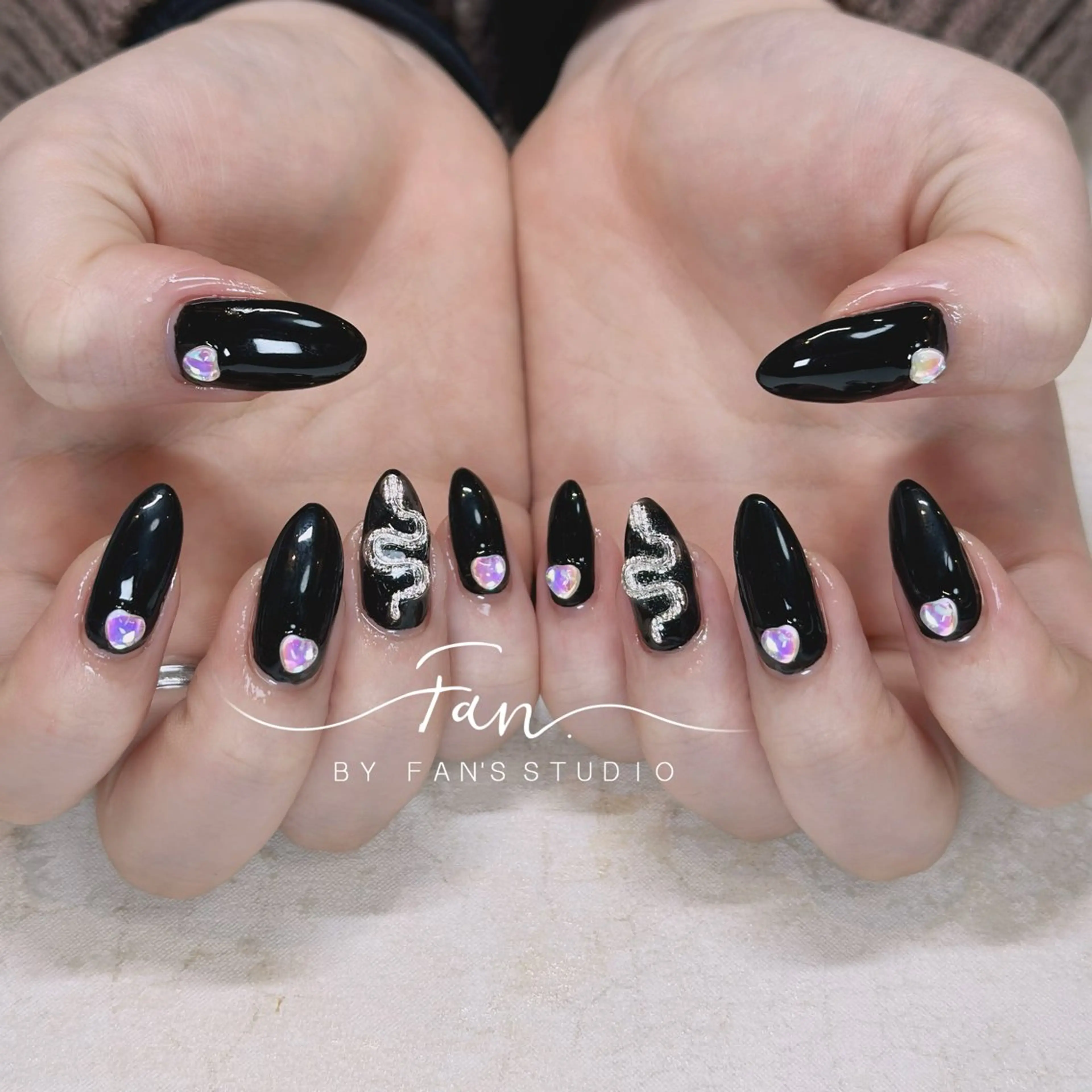 ネイル 🌻FAN'S STUDIO池袋🌻のネイルデザイン