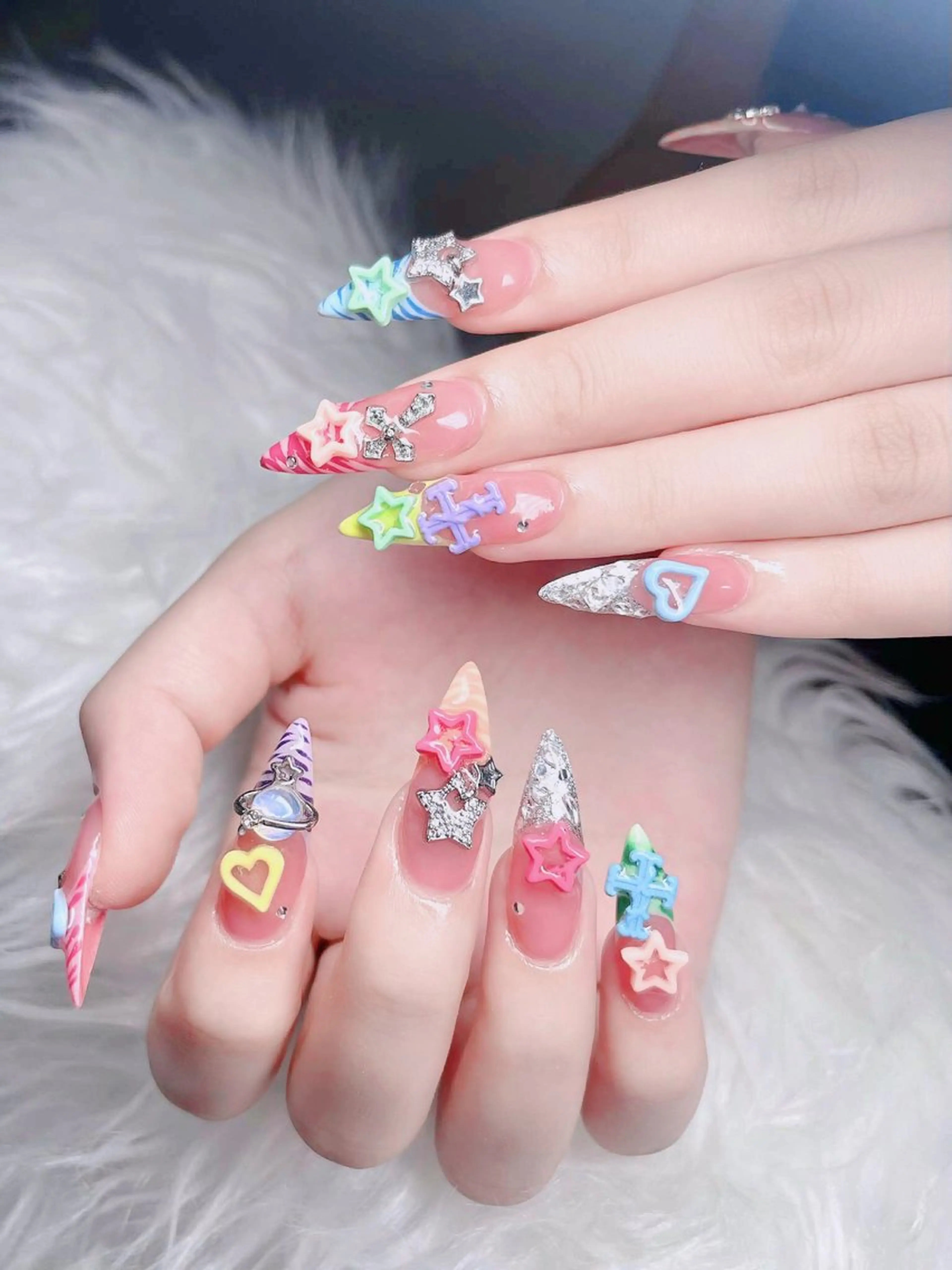 ネイル フレンチネイル ジェルネイル ハロウィン キラキラネイル 韓国ネイル ハンドネイル H.baby Nail Salonのネイルデザイン