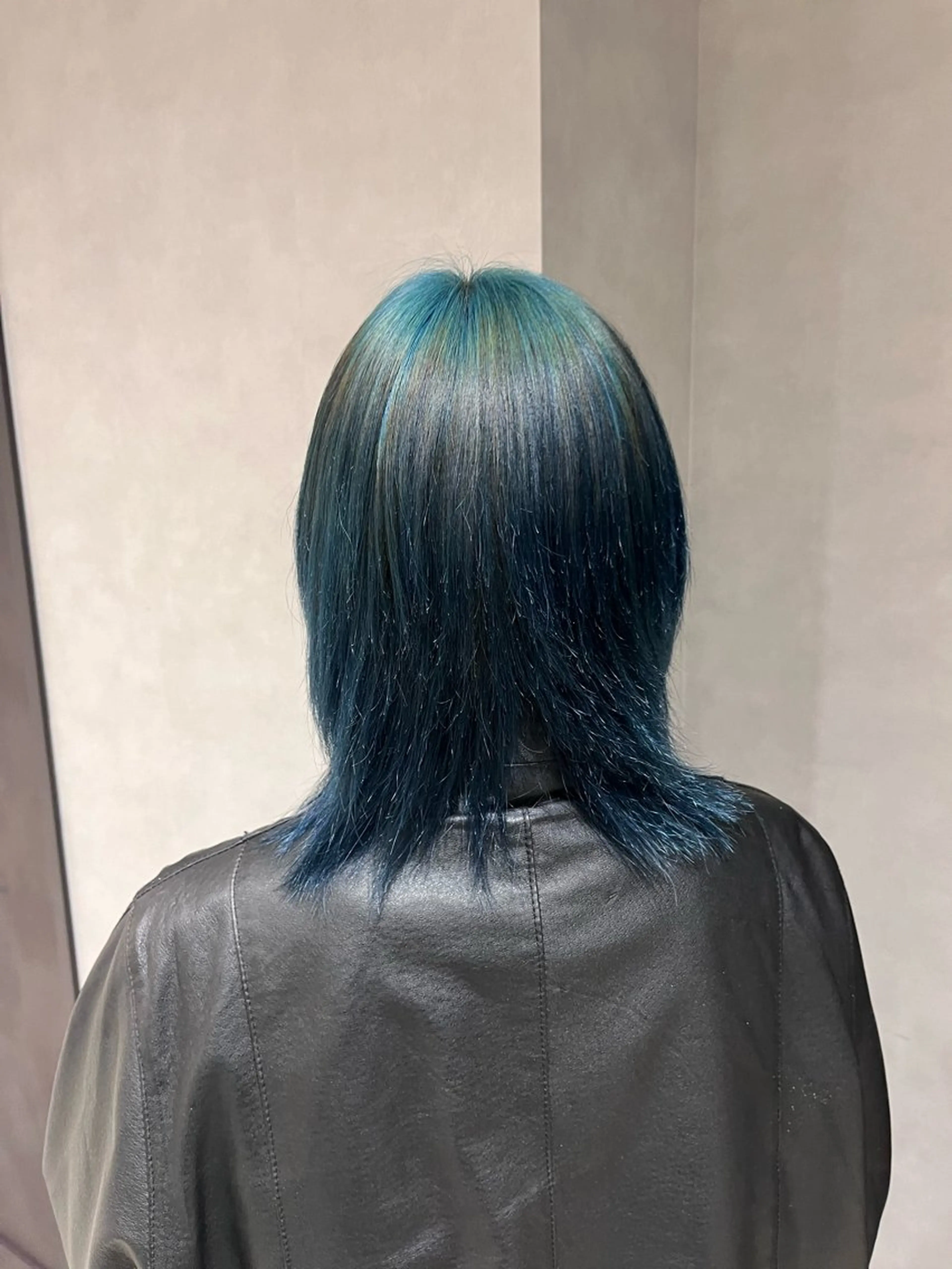 カラー ブリーチ デザインカラー NYLON.所属・ブリーチ/縮毛矯正 ❤️‍🔥シンノスケのヘアスタイル