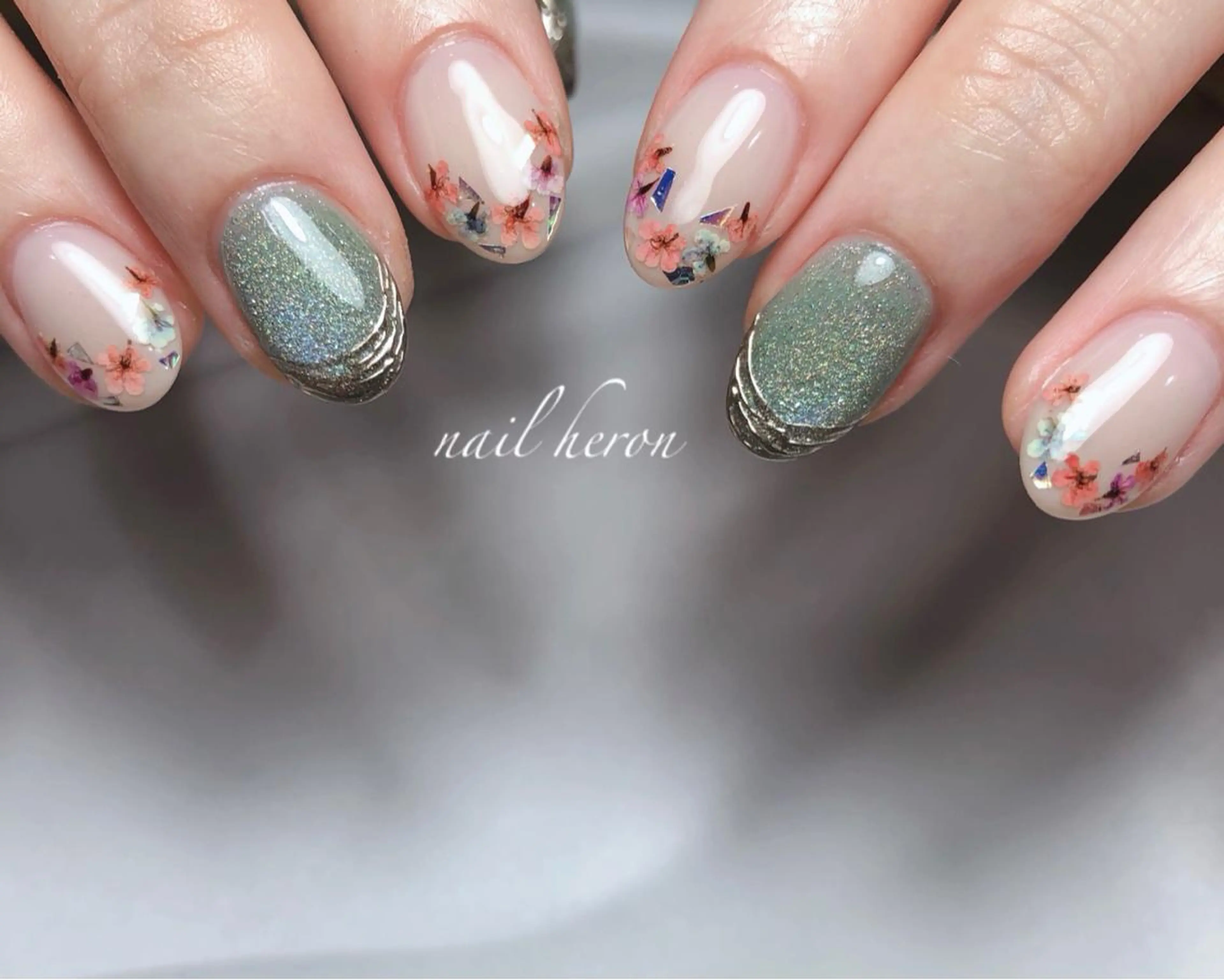 ネイル フラワーネイル ハンドネイル nail heron所属・saki_ nail heronのネイルデザイン