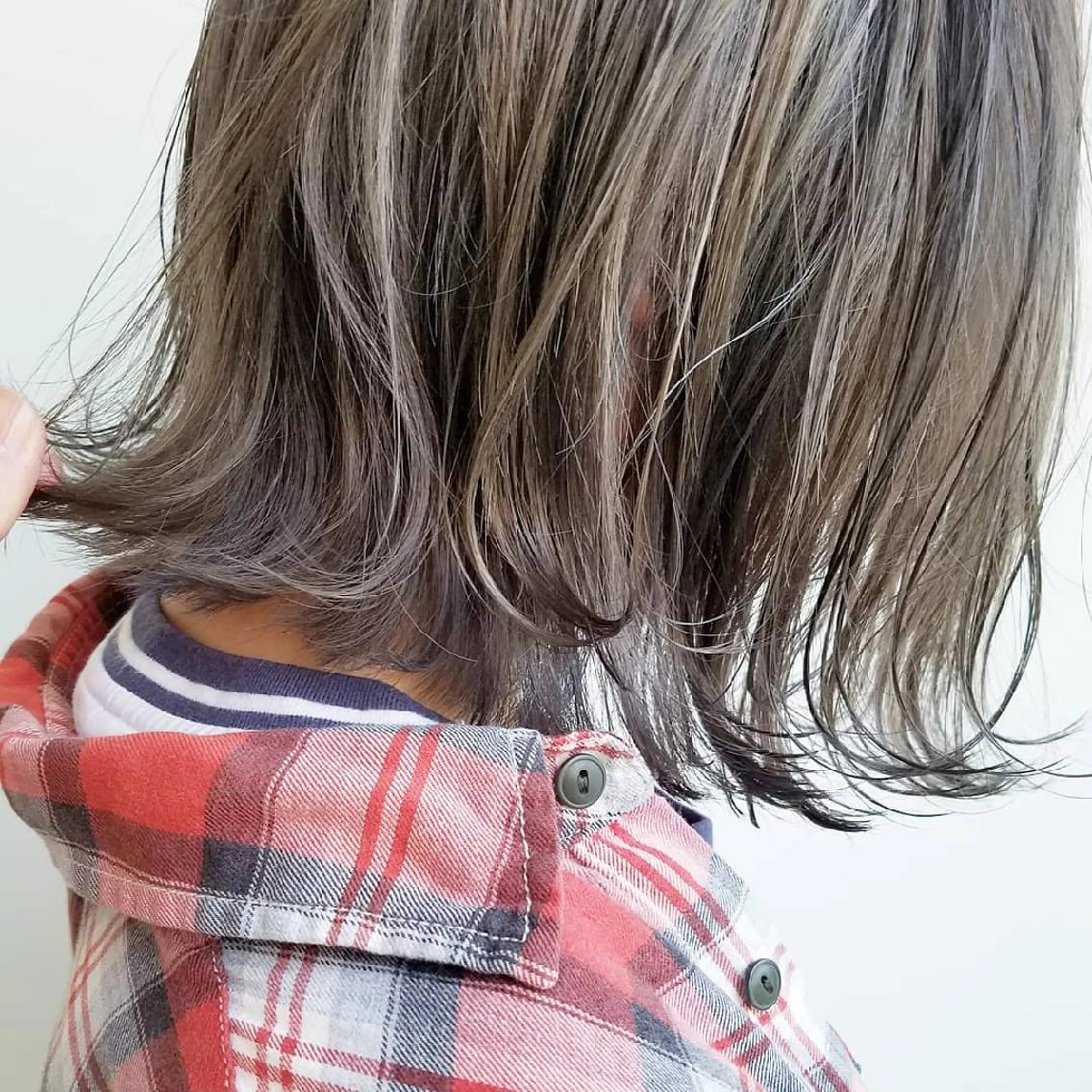 ミディアム カラー 透明感カラー ハイライトカラー ハイライト iplus まつげ、眉毛、耳つぼのマツエク・マツパデザイン