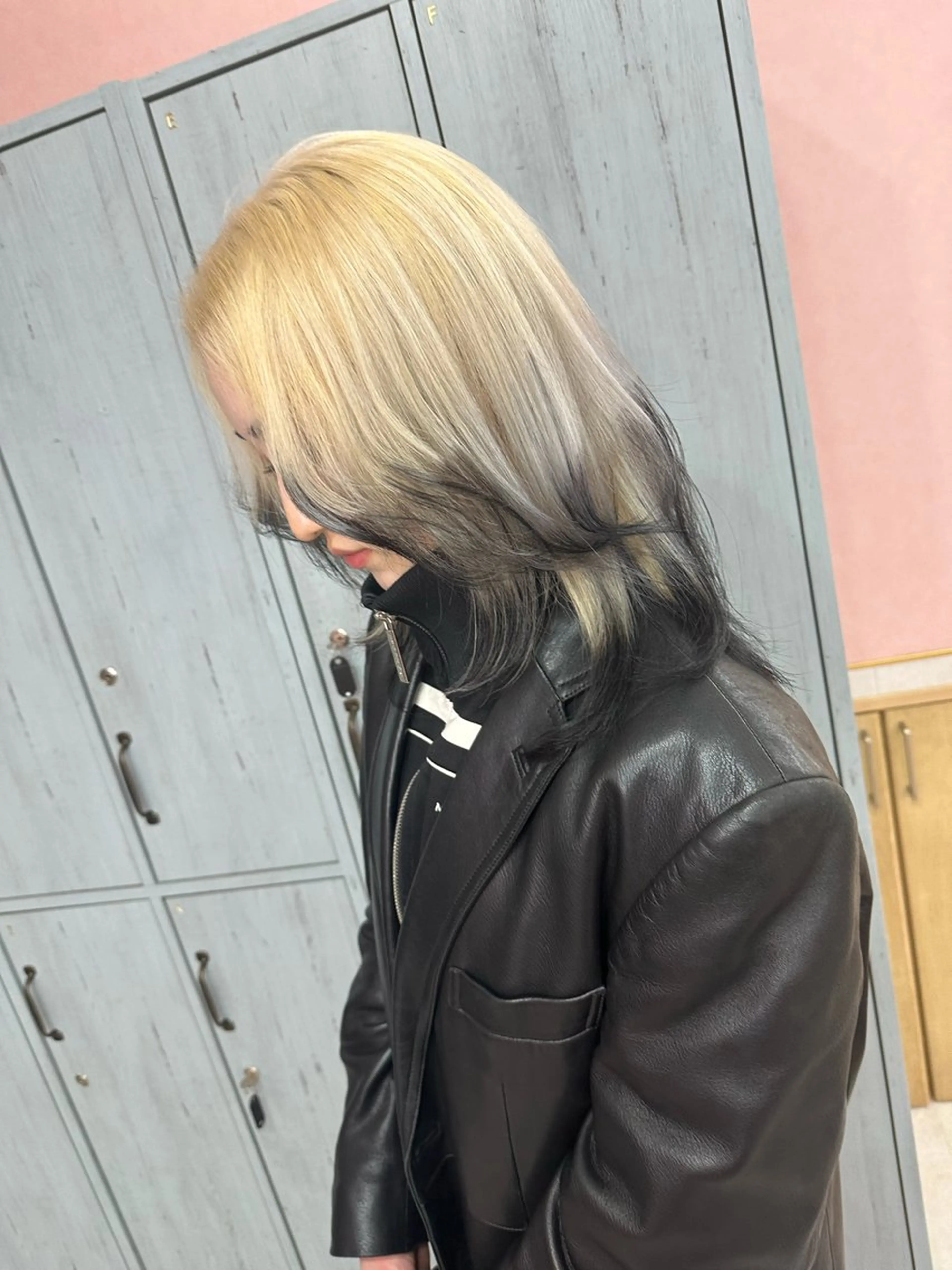 ミディアム カラー ヘアカラー トリートメント ブリーチ人気No.1 MANATO🎨🌈のヘアスタイル