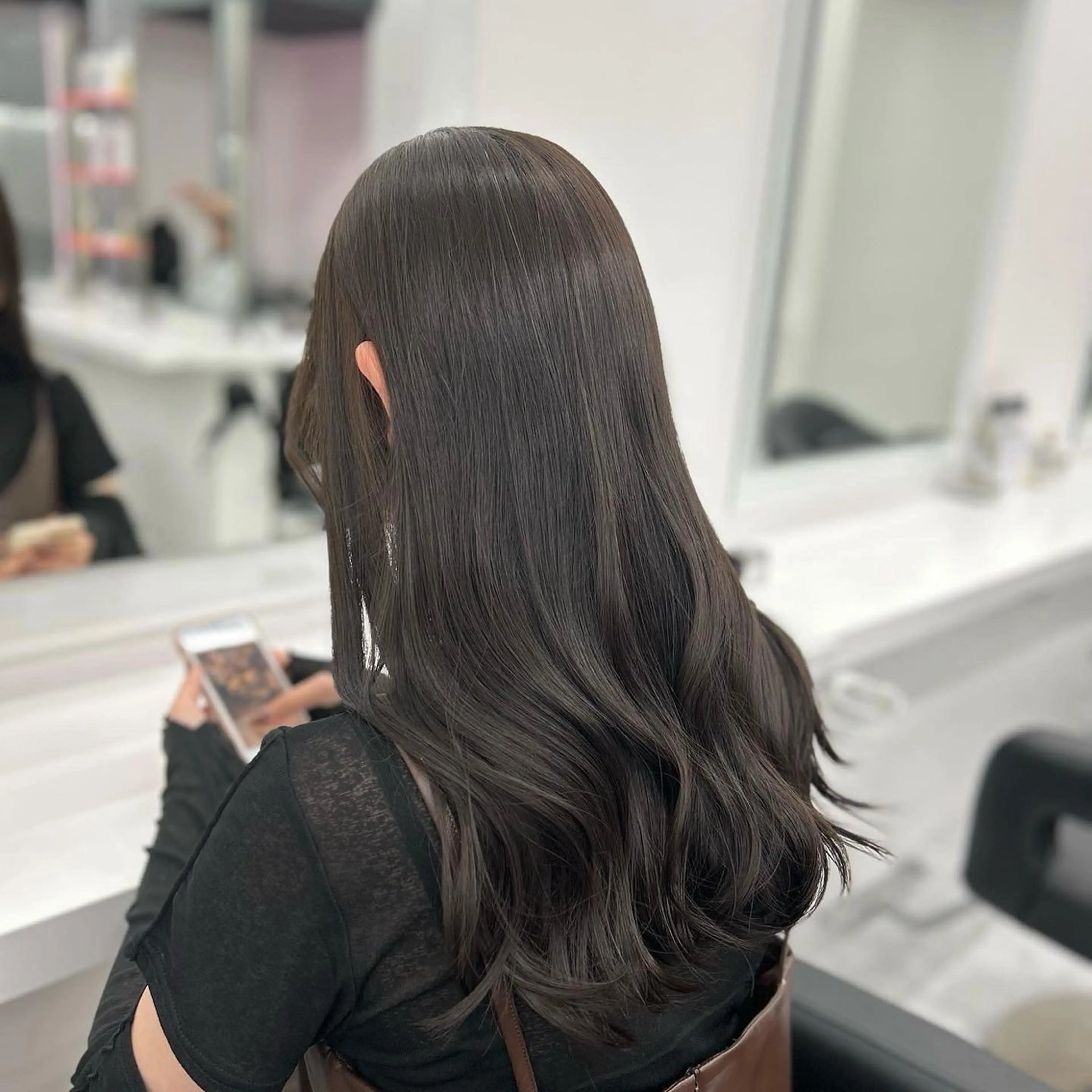 ロング カラー パーマ ヘアアレンジ メンズ キッズ カット ヘアカラー トリートメント ヘアセット ブリーチなしカラー/ ブラウン/レイヤーのヘアスタイル