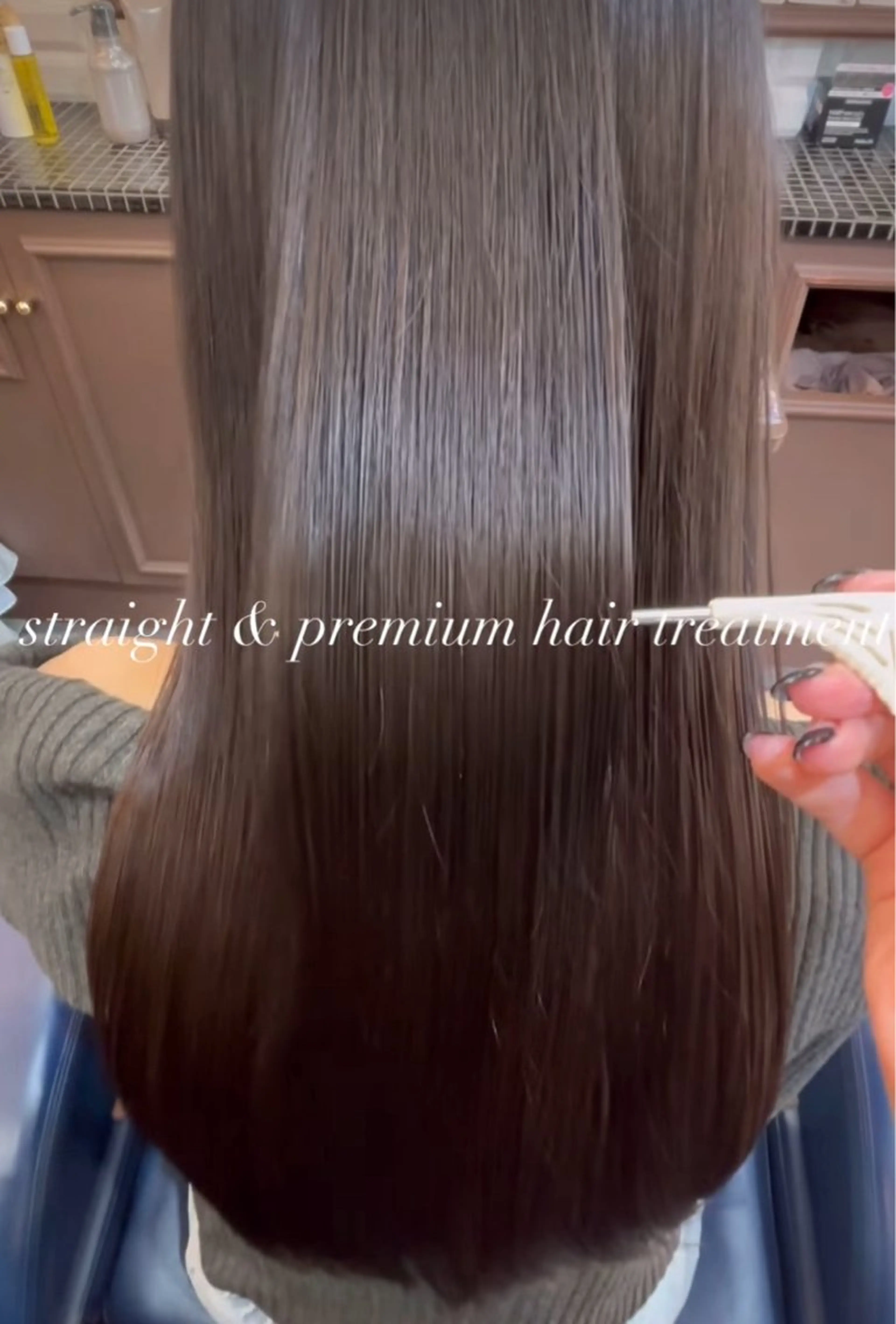 縮毛矯正トリートメント　　　　　　　　　　　　　　ブリーチ毛や傷んだ髪の毛のMIX縮毛矯正➕¥3000の写真