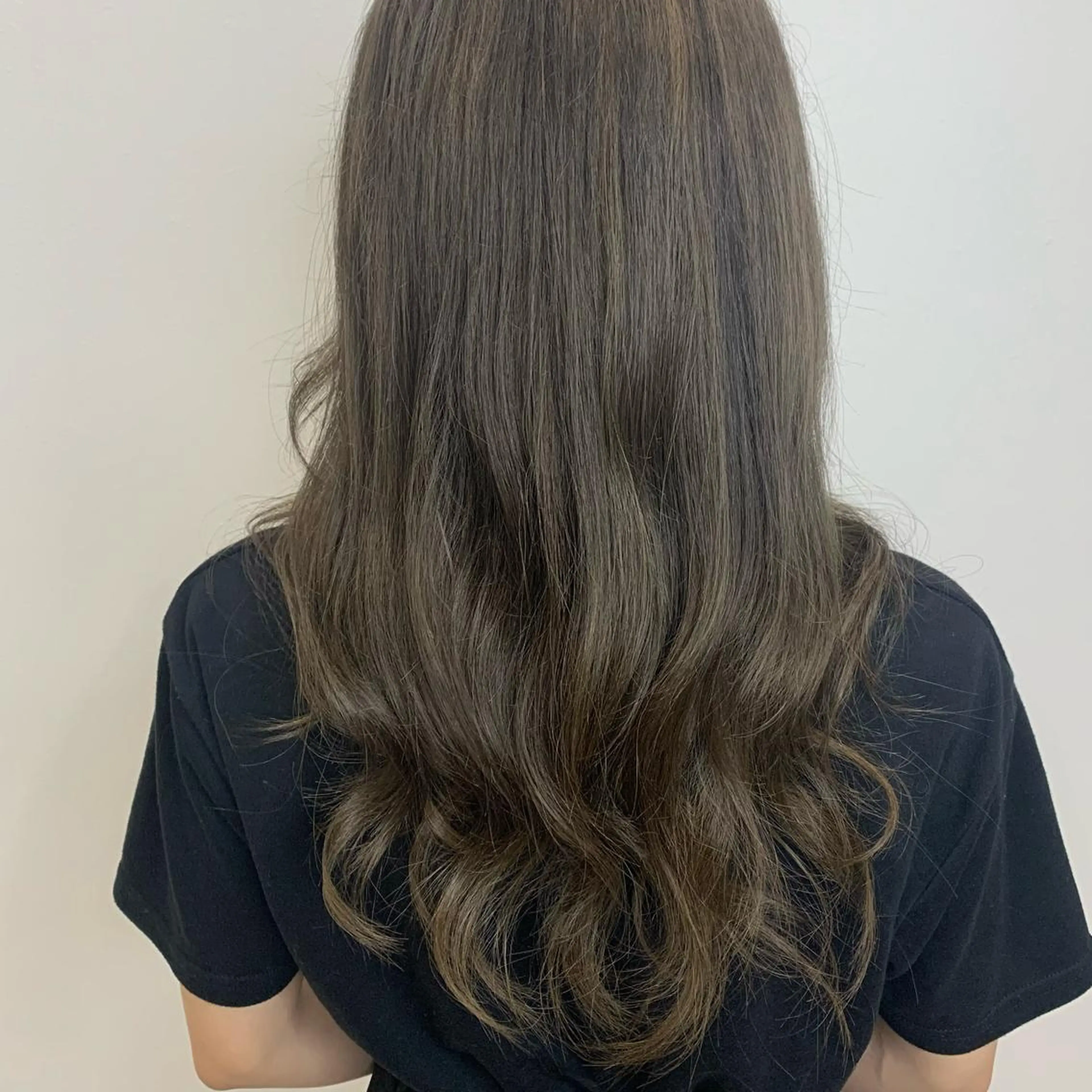 【✨ ご新規様限定クーポン✨ご新規様は次回も同価格でOK ✨】艶髪ケアカラー+デザインカット+高濃度ケラチンTRの写真